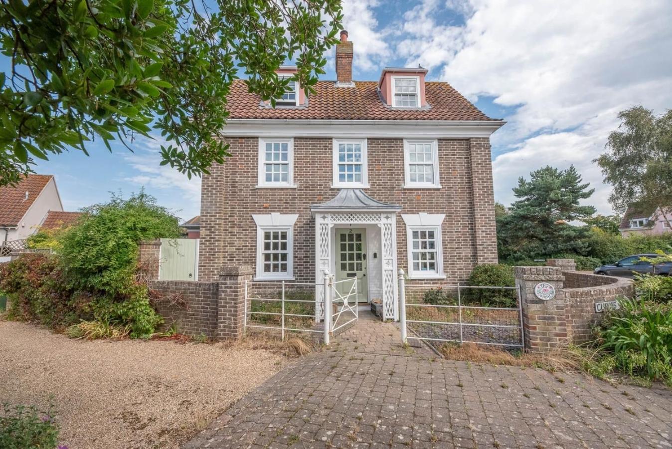 The Poppies, a stylish Aldeburgh holiday home