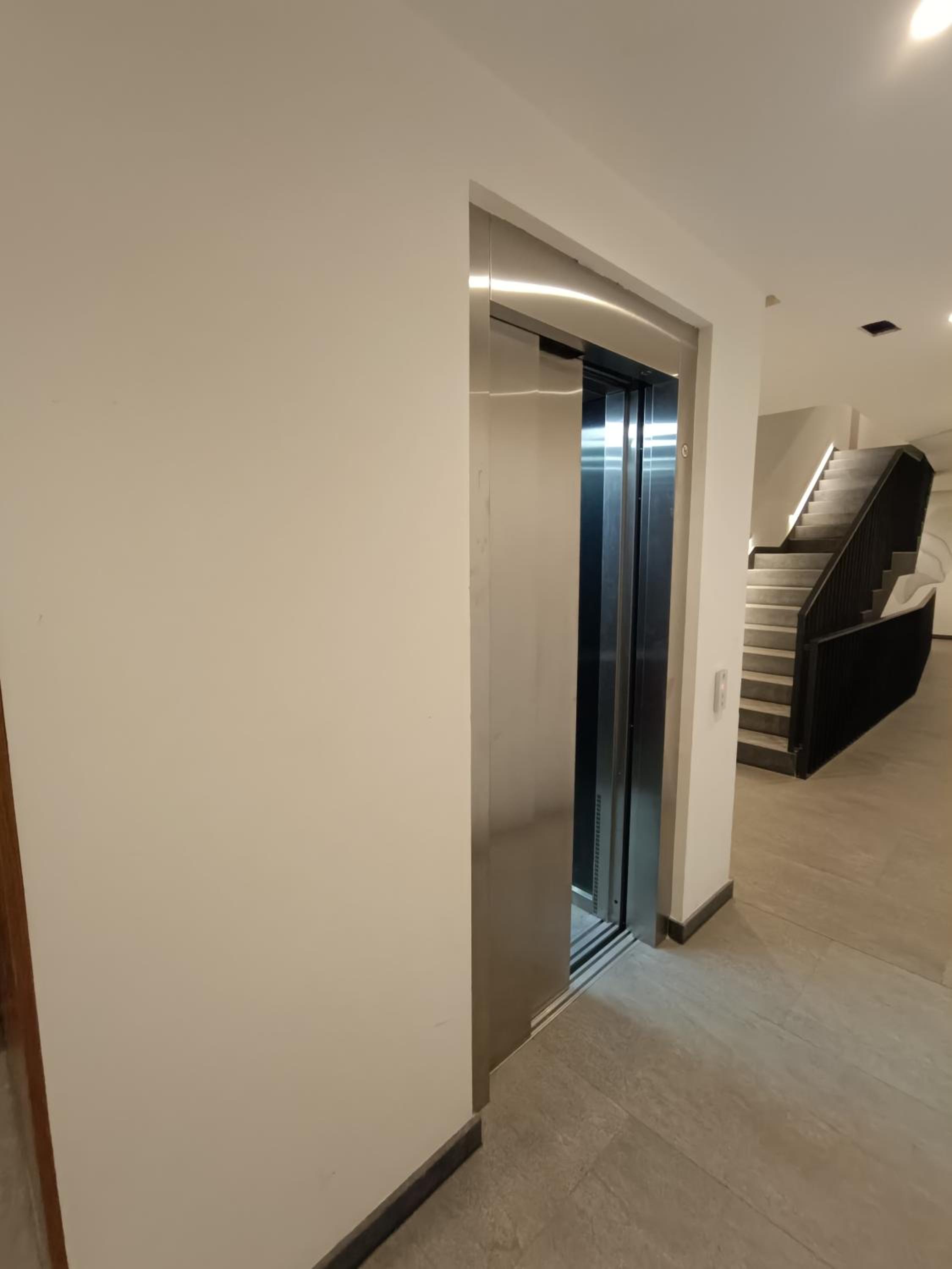 LuxApart Vrbanjusa Old City Centar free garage parking