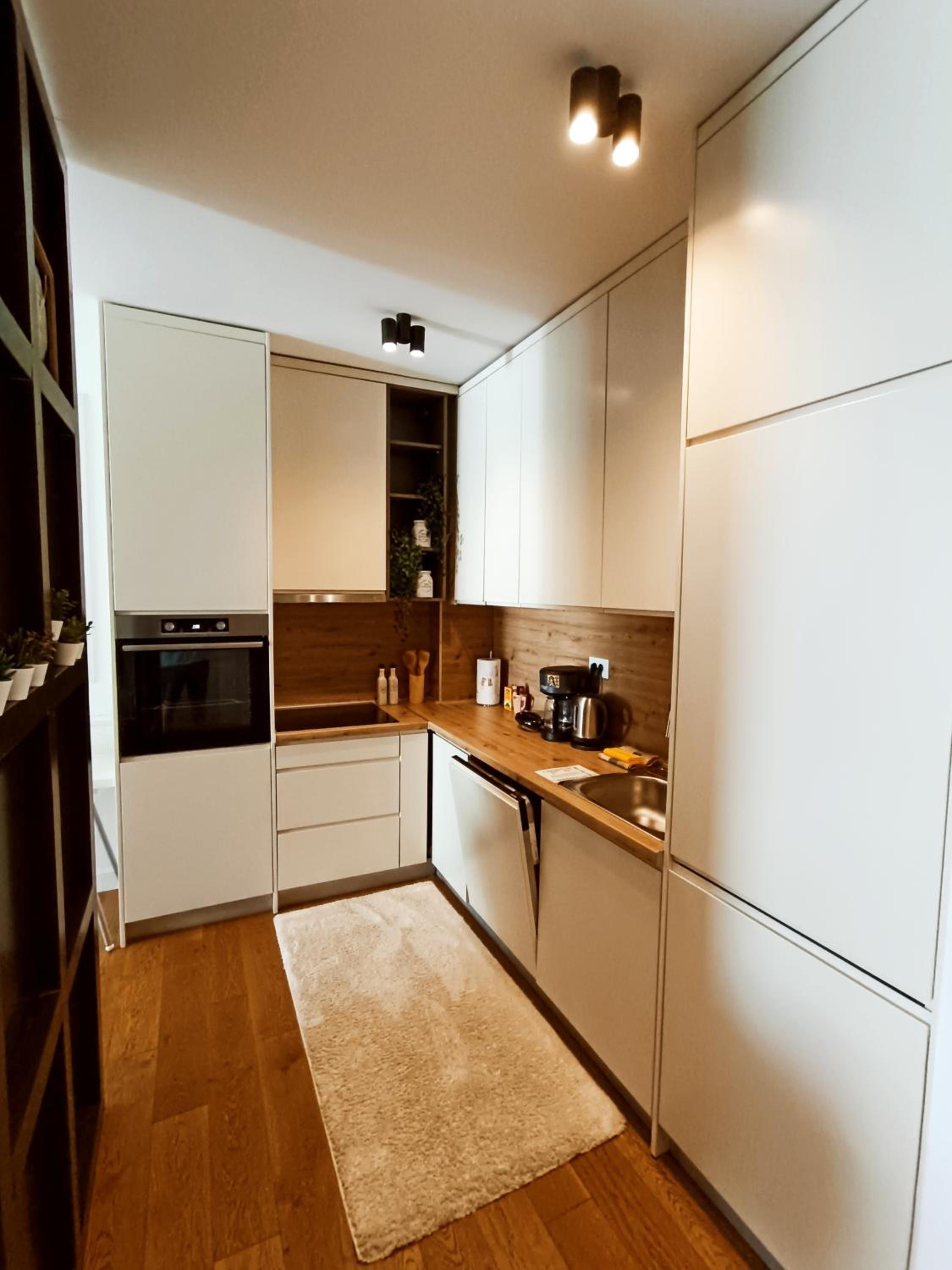LuxApart Vrbanjusa Old City Centar free garage parking