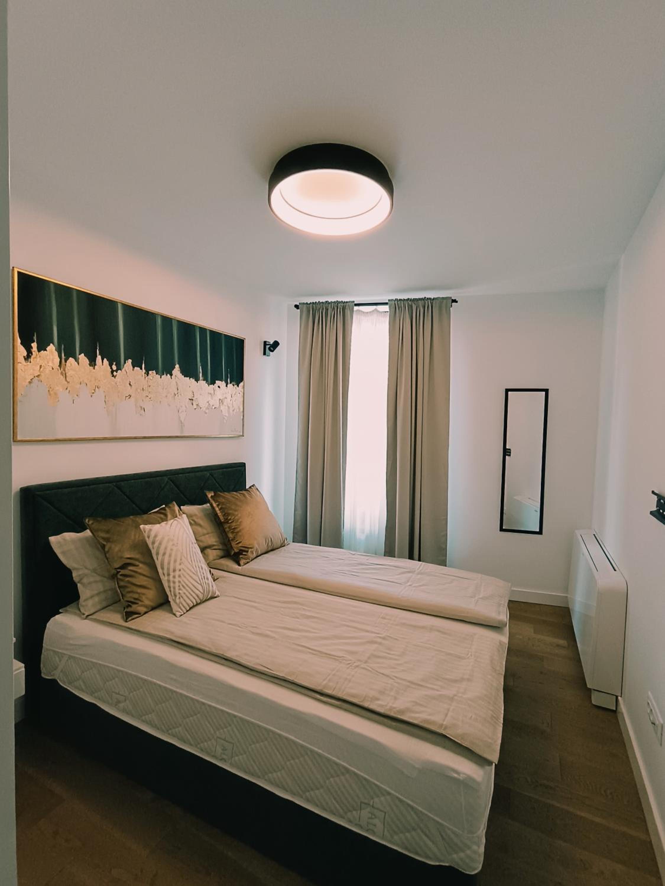 LuxApart Vrbanjusa Old City Centar free garage parking