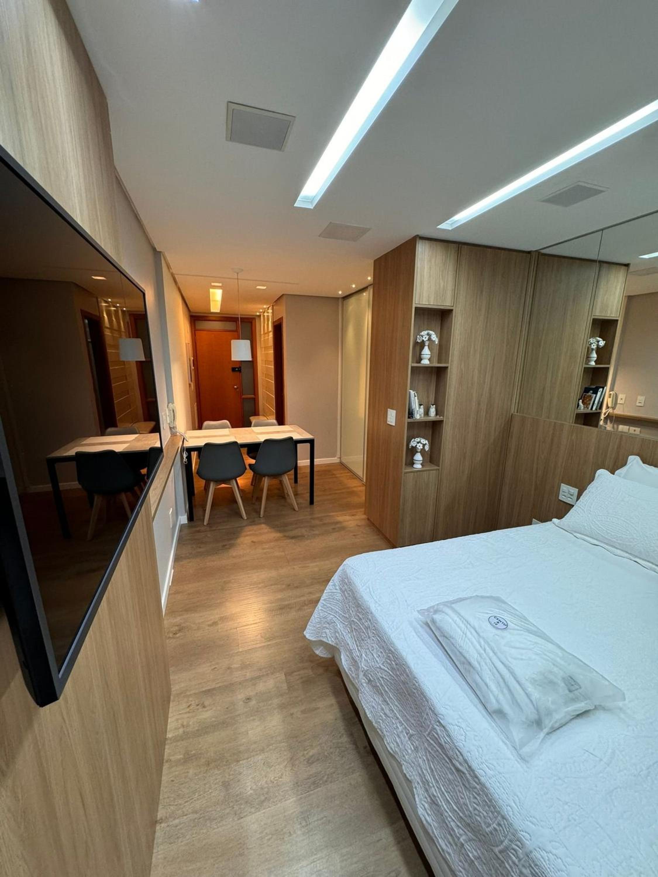 Flat Sudoeste Ed. Leonardo Center by CentoEdez