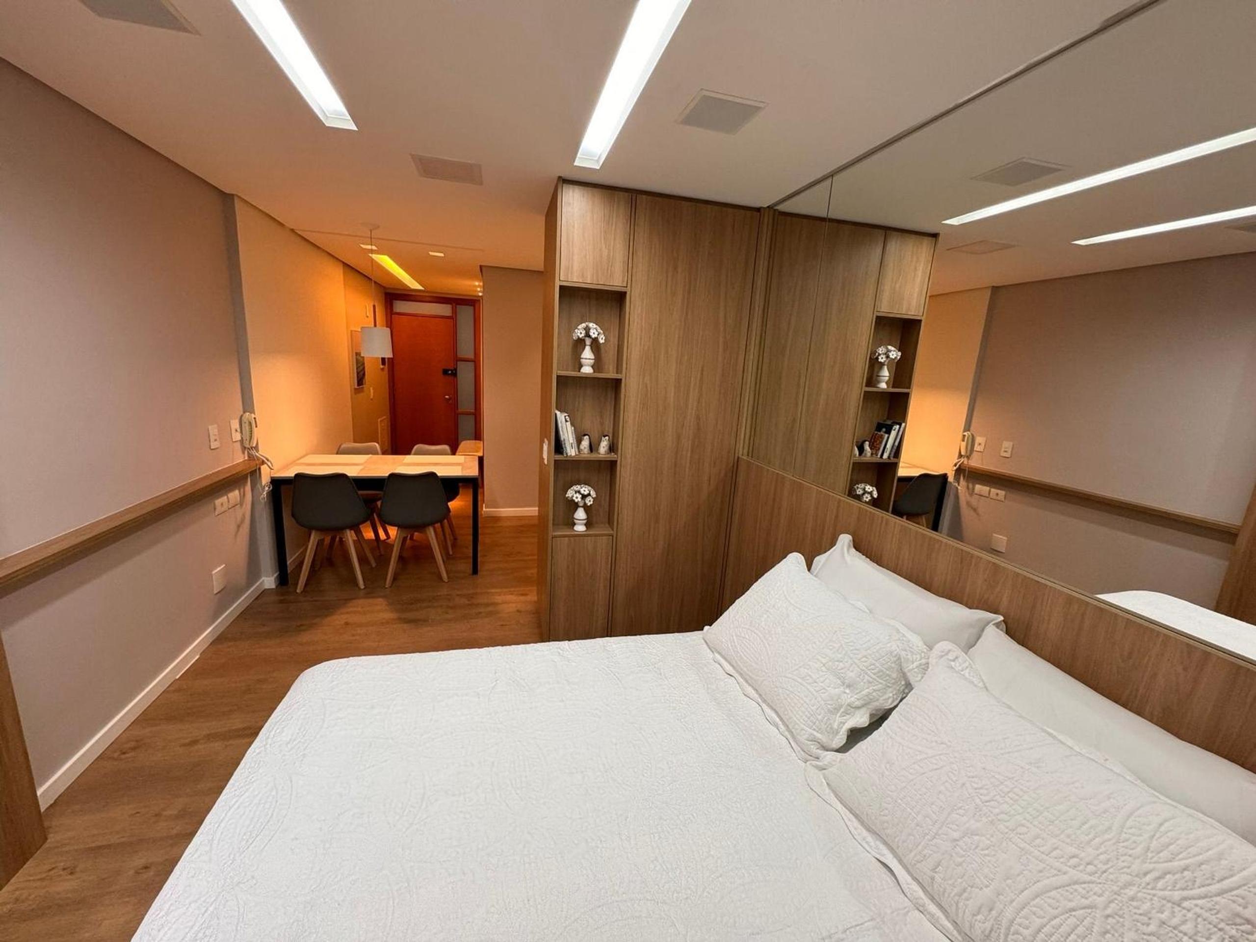 Flat Sudoeste Ed. Leonardo Center by CentoEdez