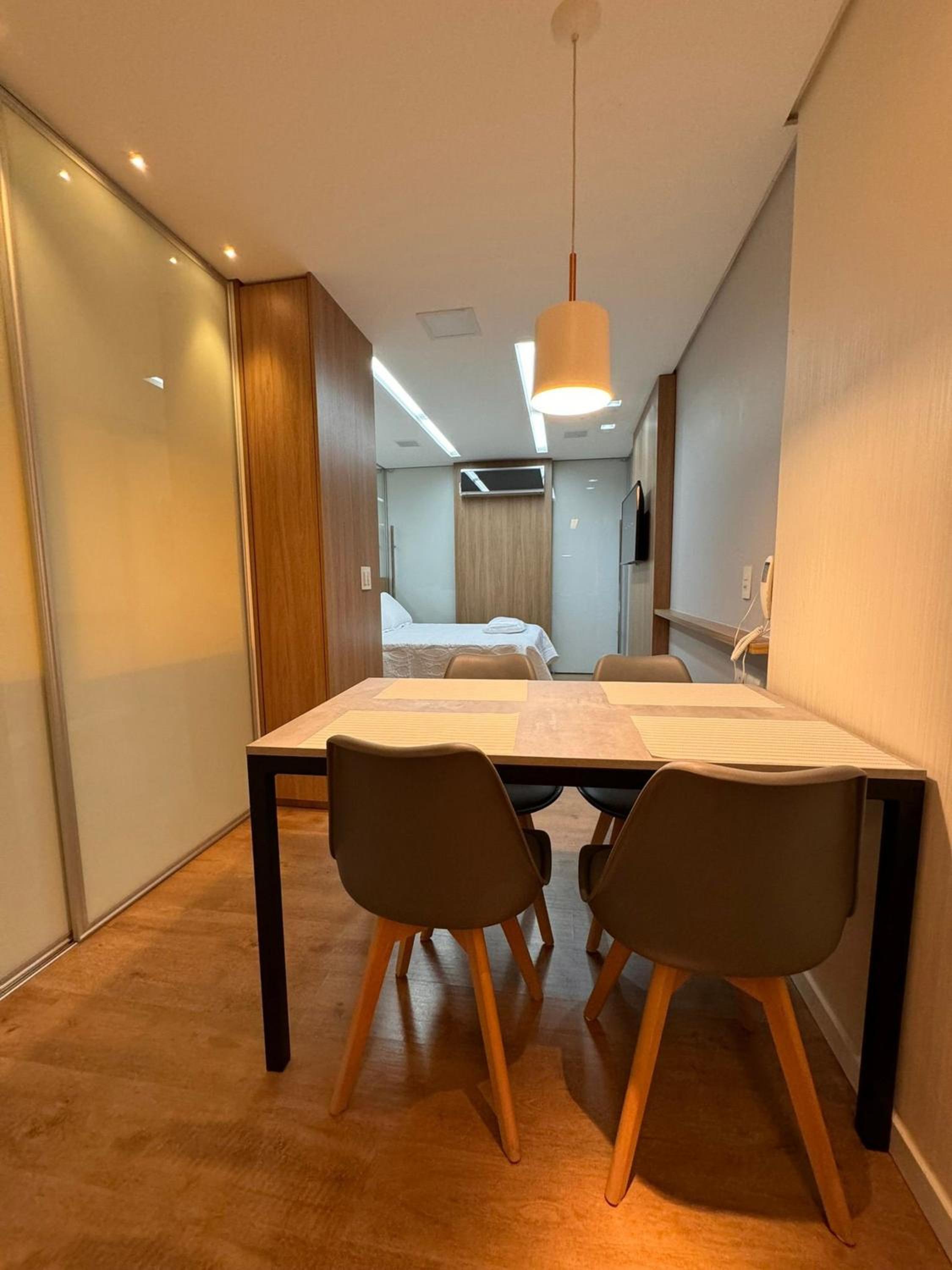 Flat Sudoeste Ed. Leonardo Center by CentoEdez