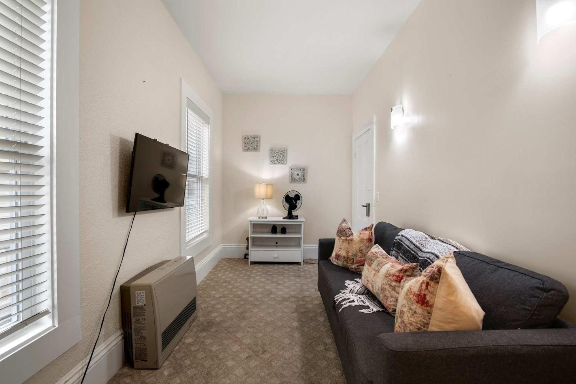 Cozy Retreat on Commercial Street for 2 view 4