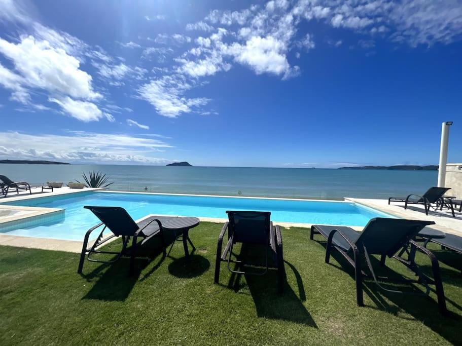 Apartamento de frente para o mar em Búzios
