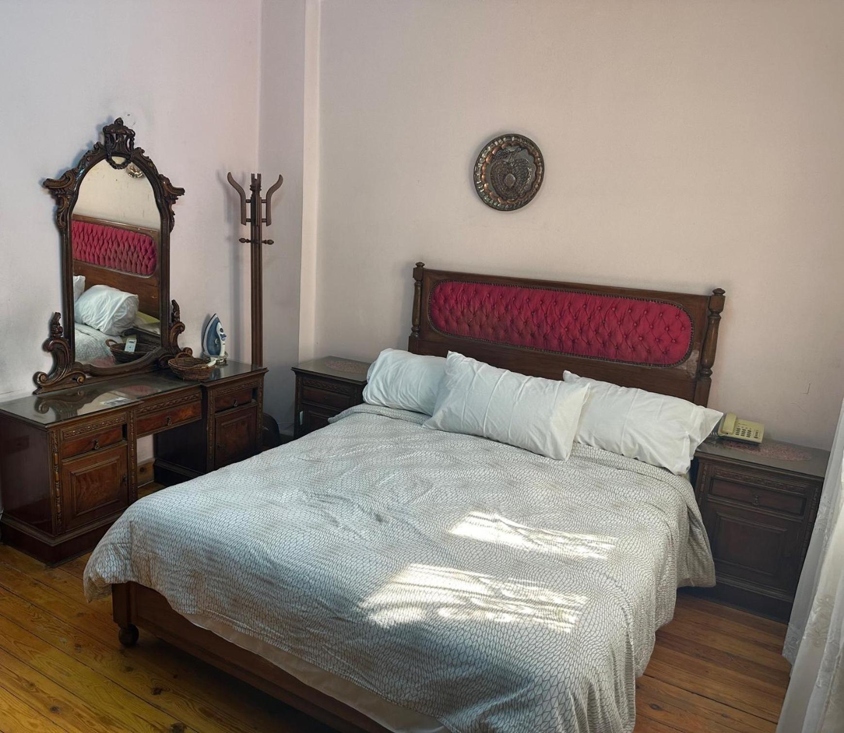 Spacious 3 Bedroom Apartment