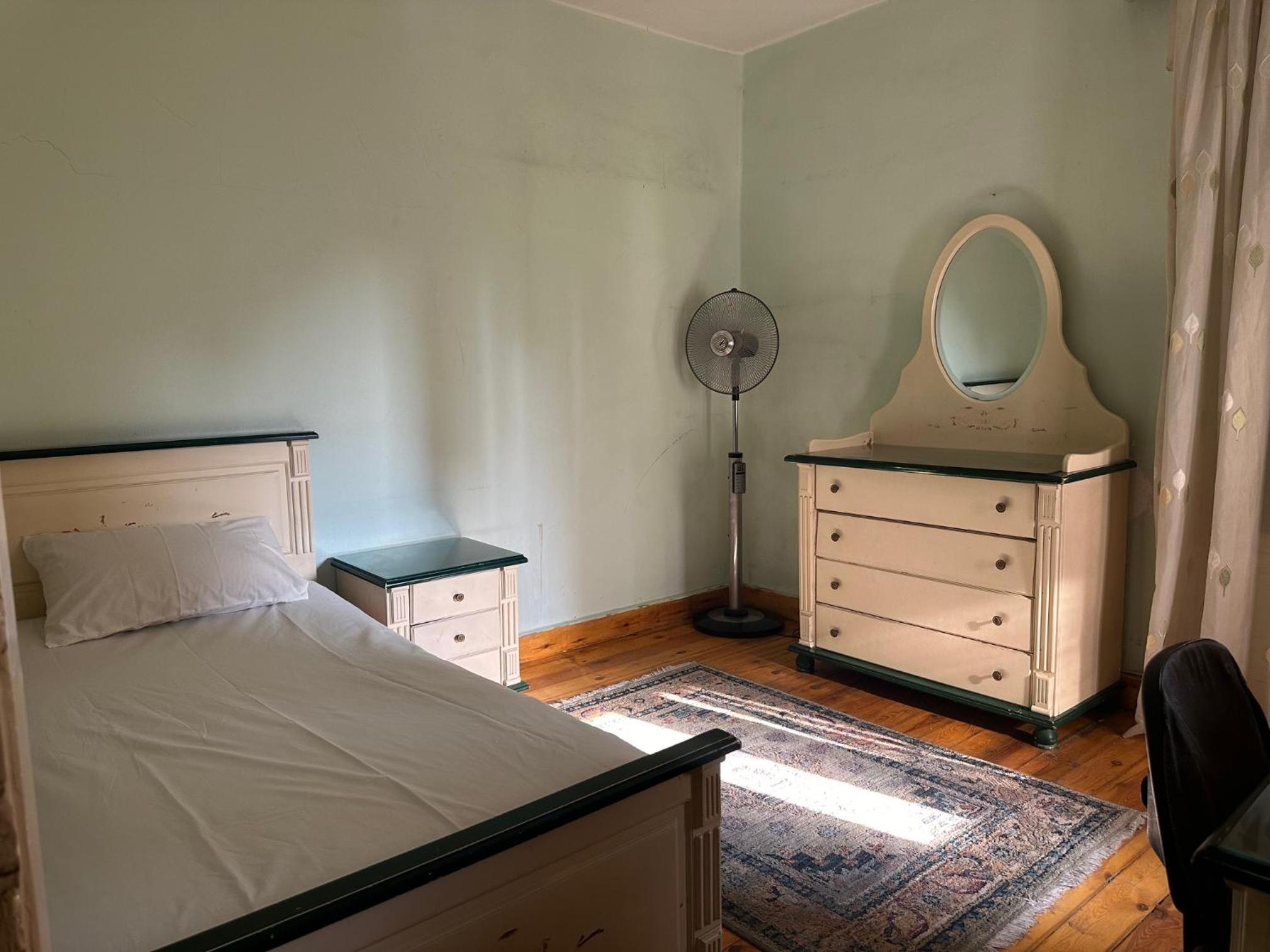 Spacious 3 Bedroom Apartment