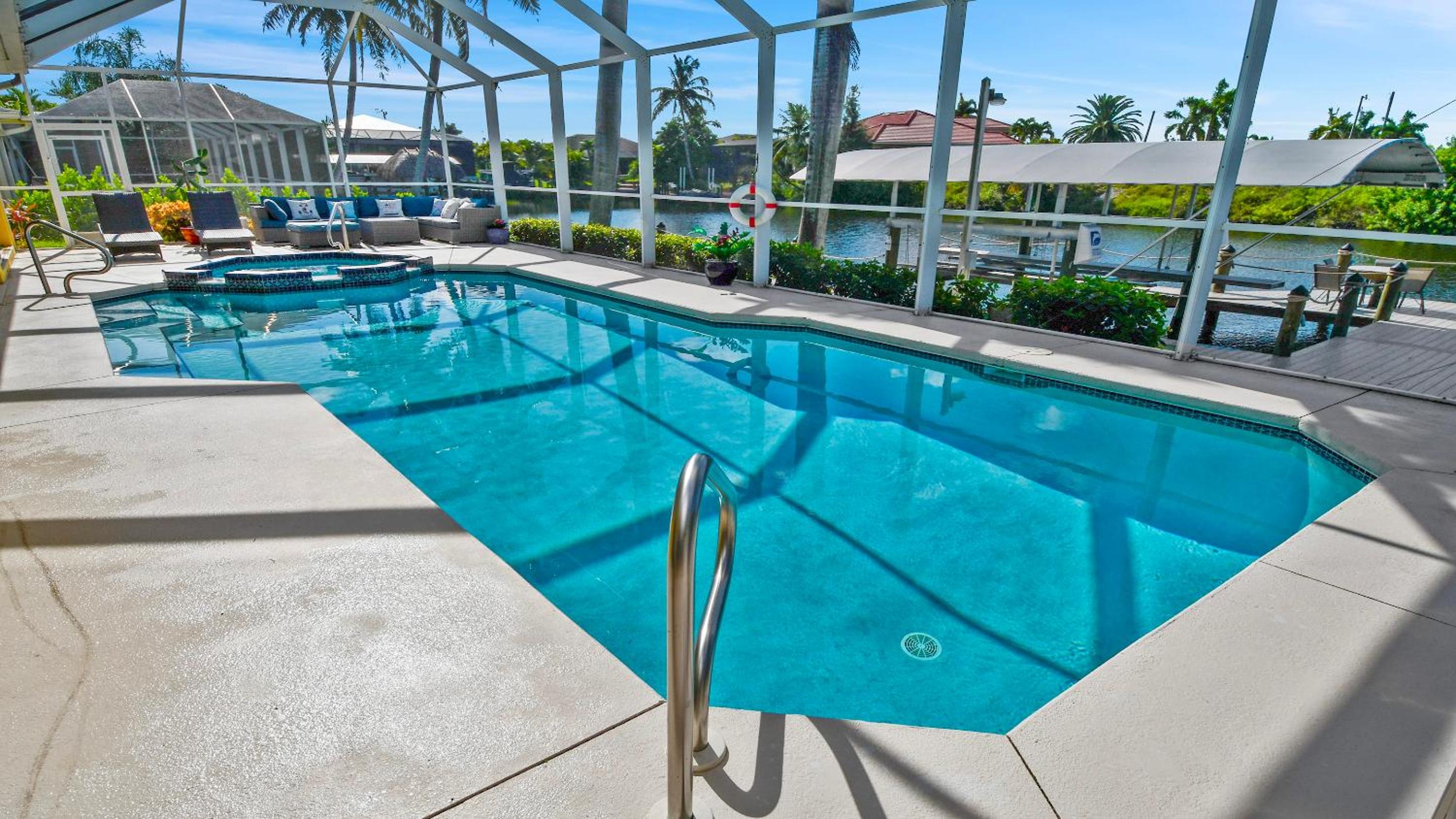 Seascape - SpaWhilrpool South Terrace 4 Bedroom - Property Image 32