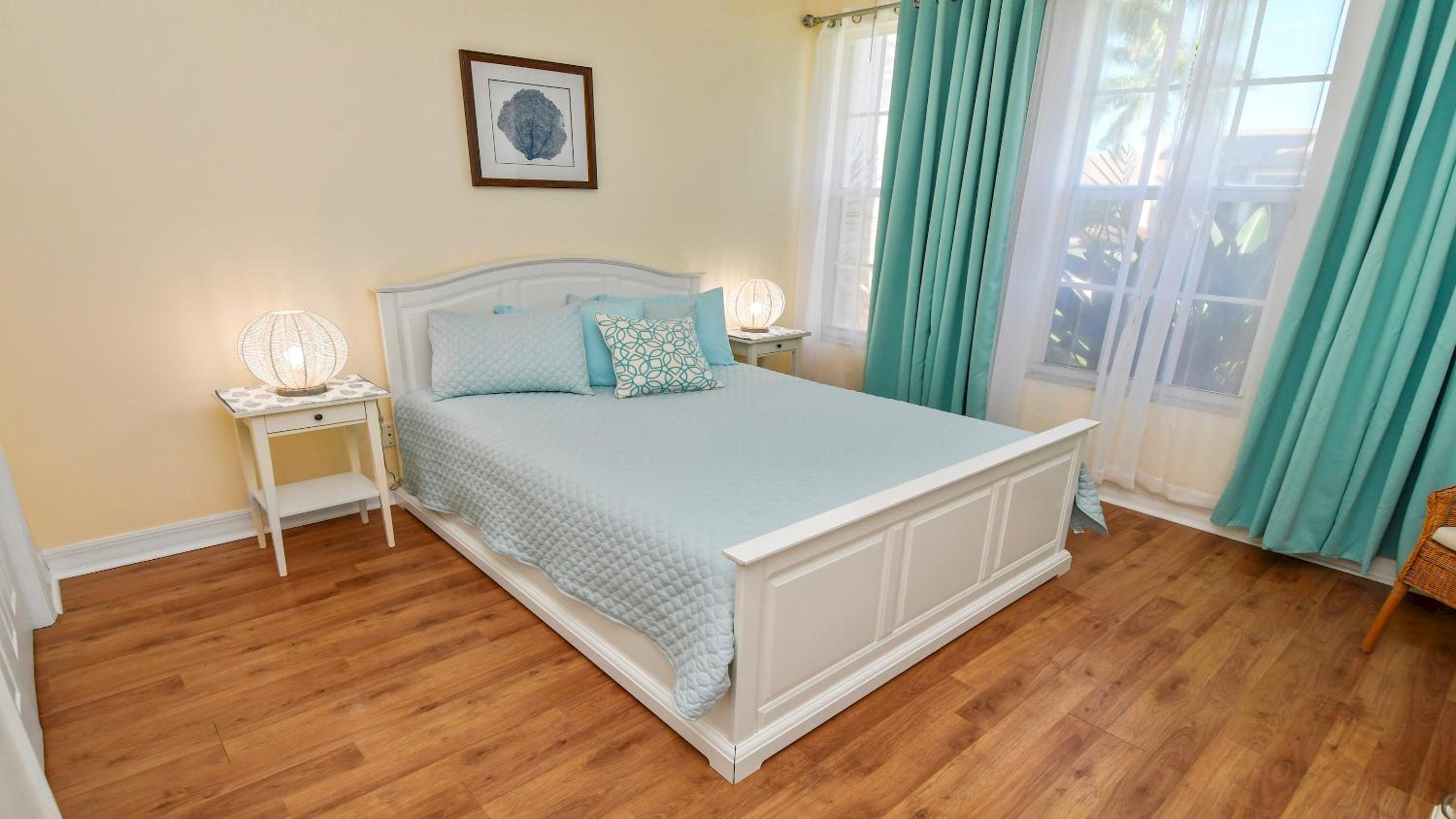 Seascape - SpaWhilrpool South Terrace 4 Bedroom - Property Image 14