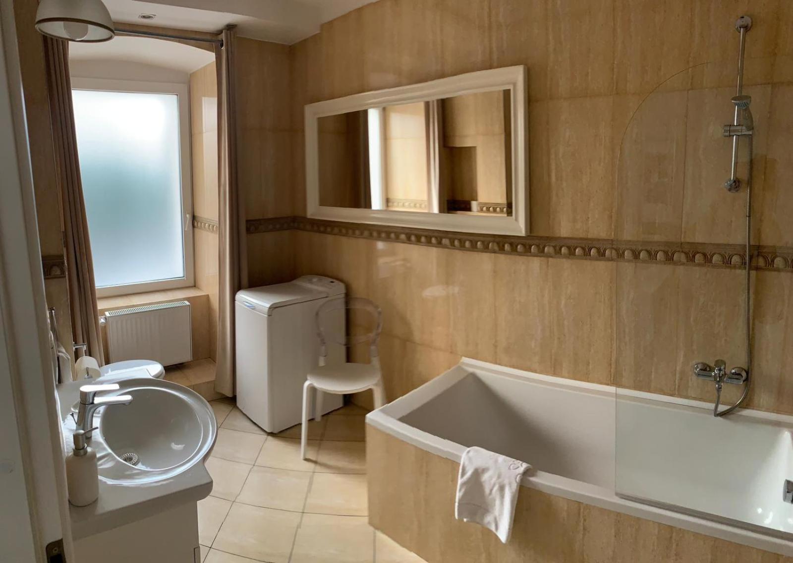 Perfect Stay - 