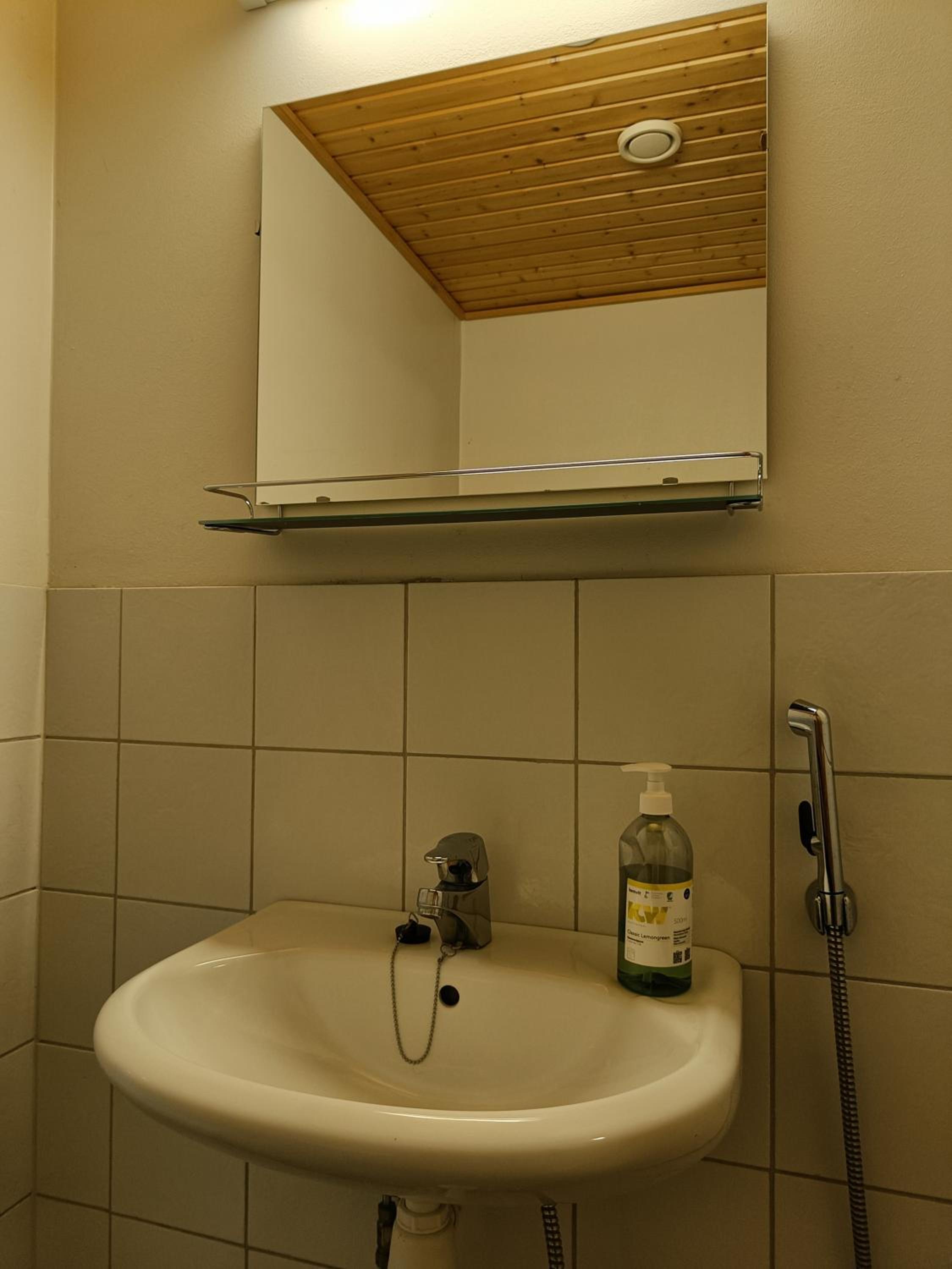 Photo 48