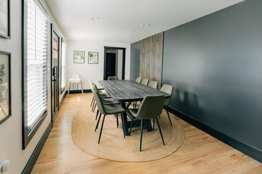Stunning 5 BR -Heart of Downtown view 5