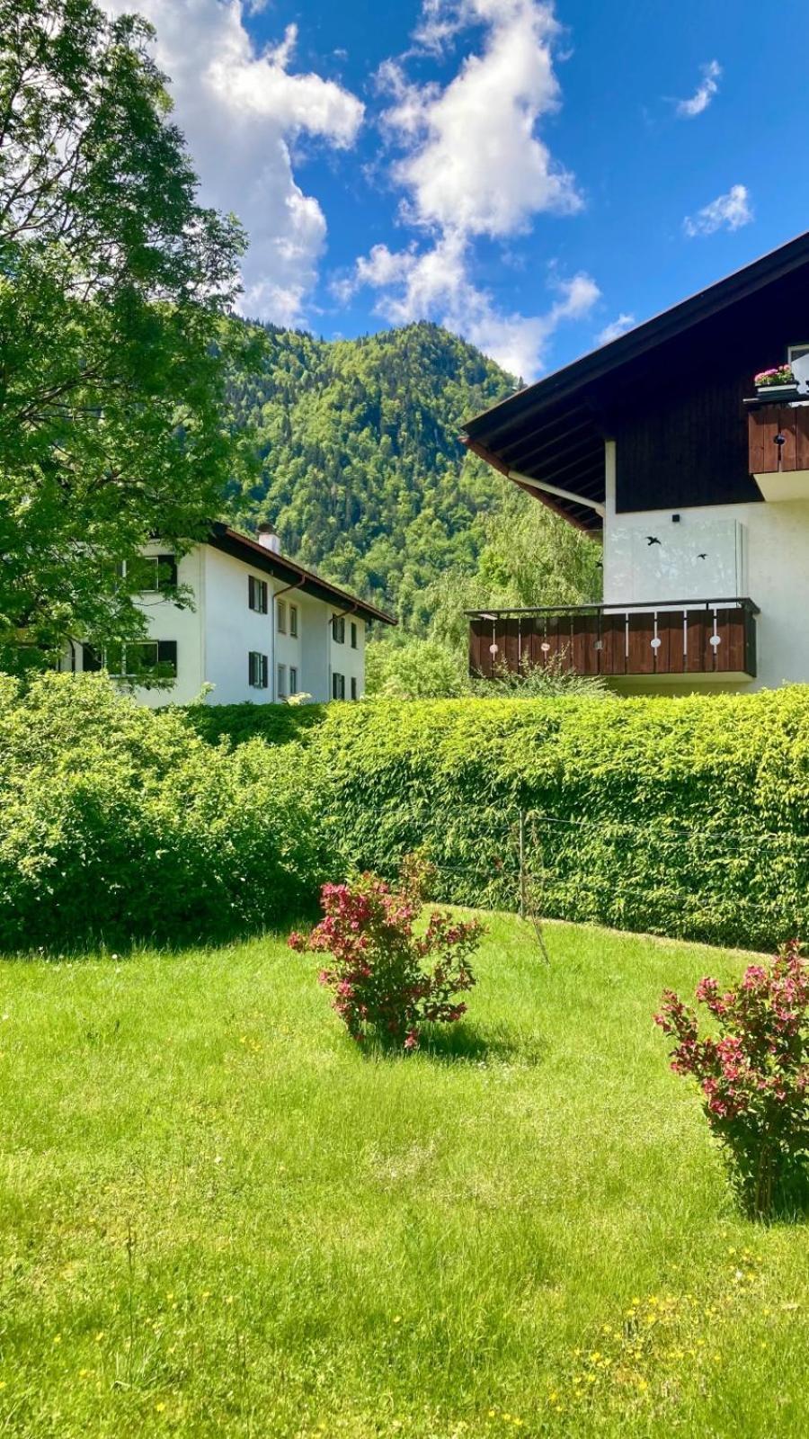 Weissach Apartments