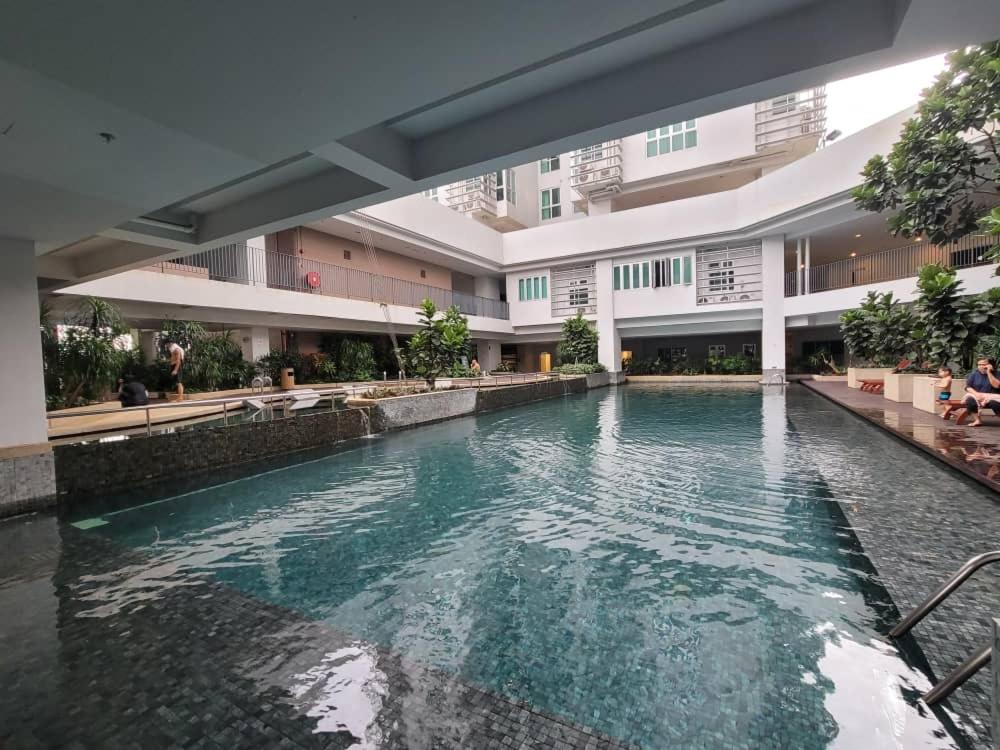 Pillows Plus VERVE Suites Old Klang Road