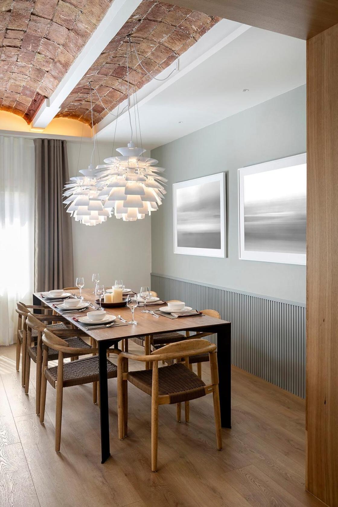 Luxury Apt with King Beds & Central AC in Heart of BCN