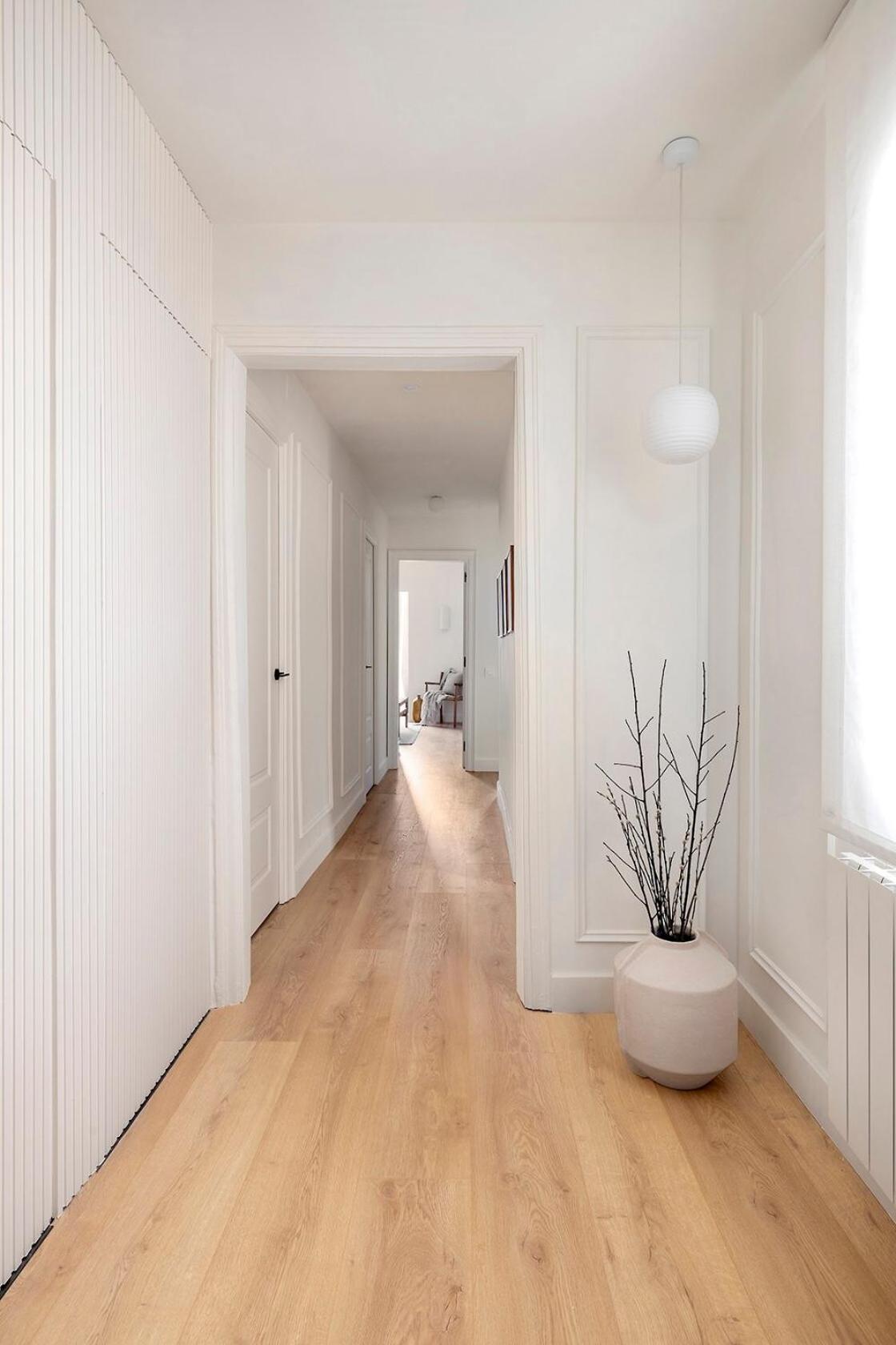 Luxury Apt with King Beds & Central AC in Heart of BCN