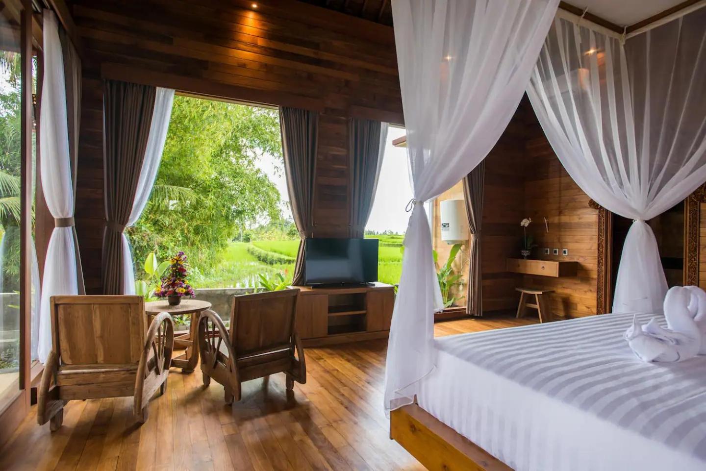 New villa at the edge of rice field & free scooter view 4