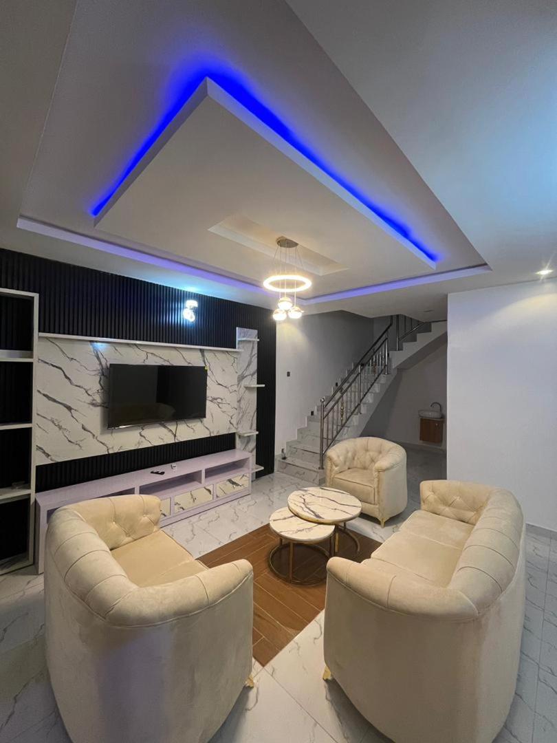 Platinum Apartment view 2
