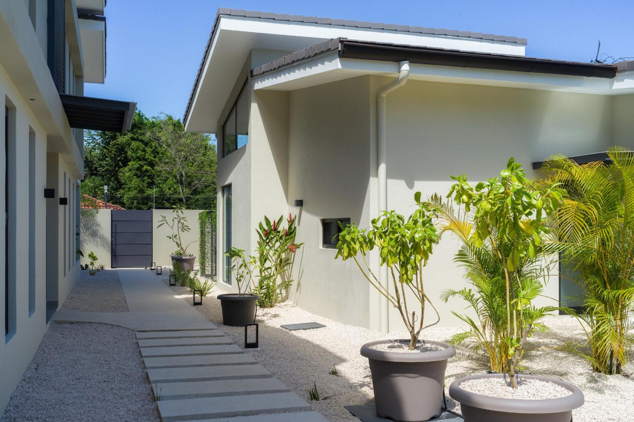 Bo Jungle - Steps to Tamarindo Beach - Surf Pool 1