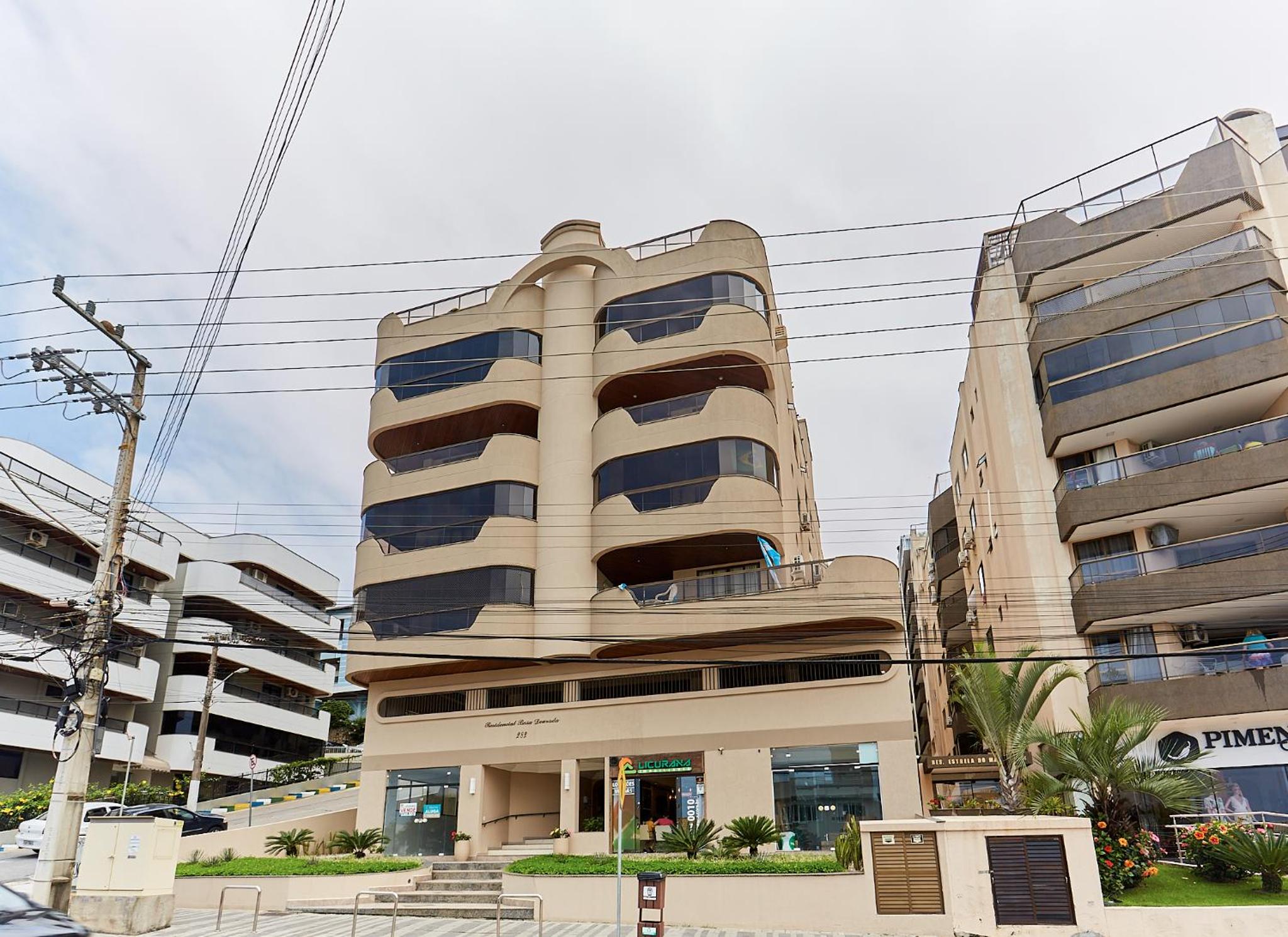1107 Apto Econômico y confortável sobre Avenida Principal de Bombinhas.