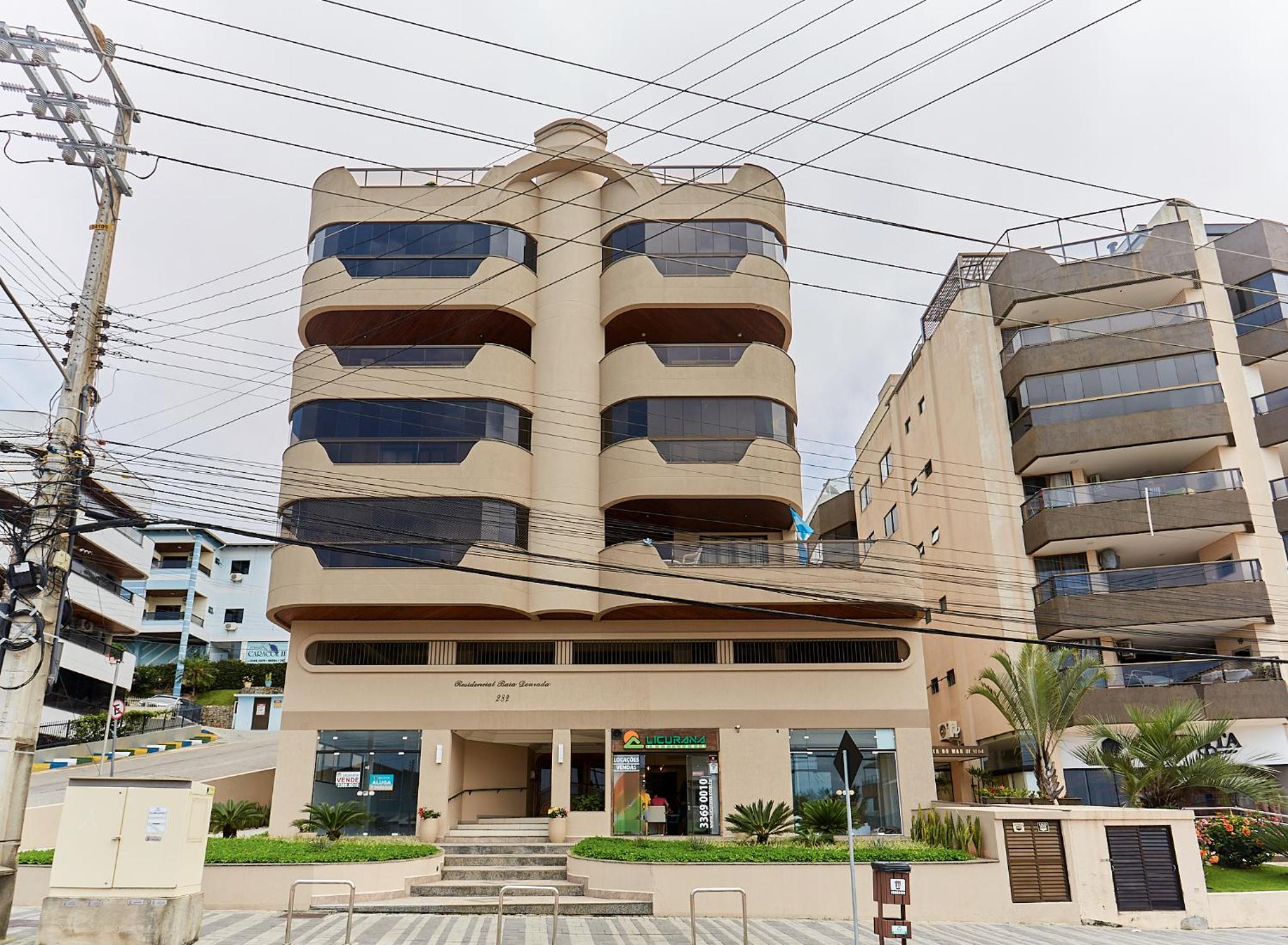 1107 Apto Econômico y confortável sobre Avenida Principal de Bombinhas.