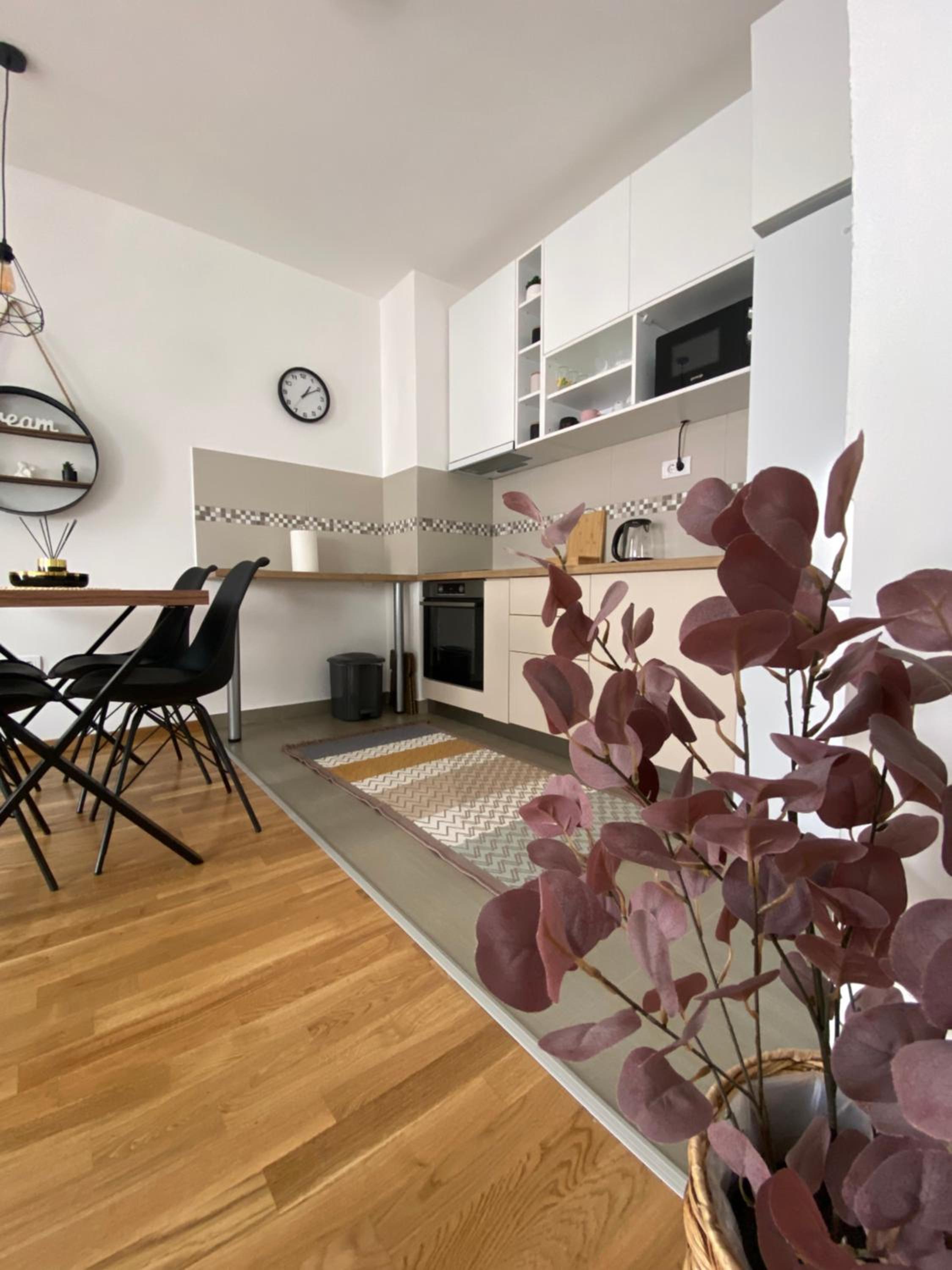 Angel Apartment