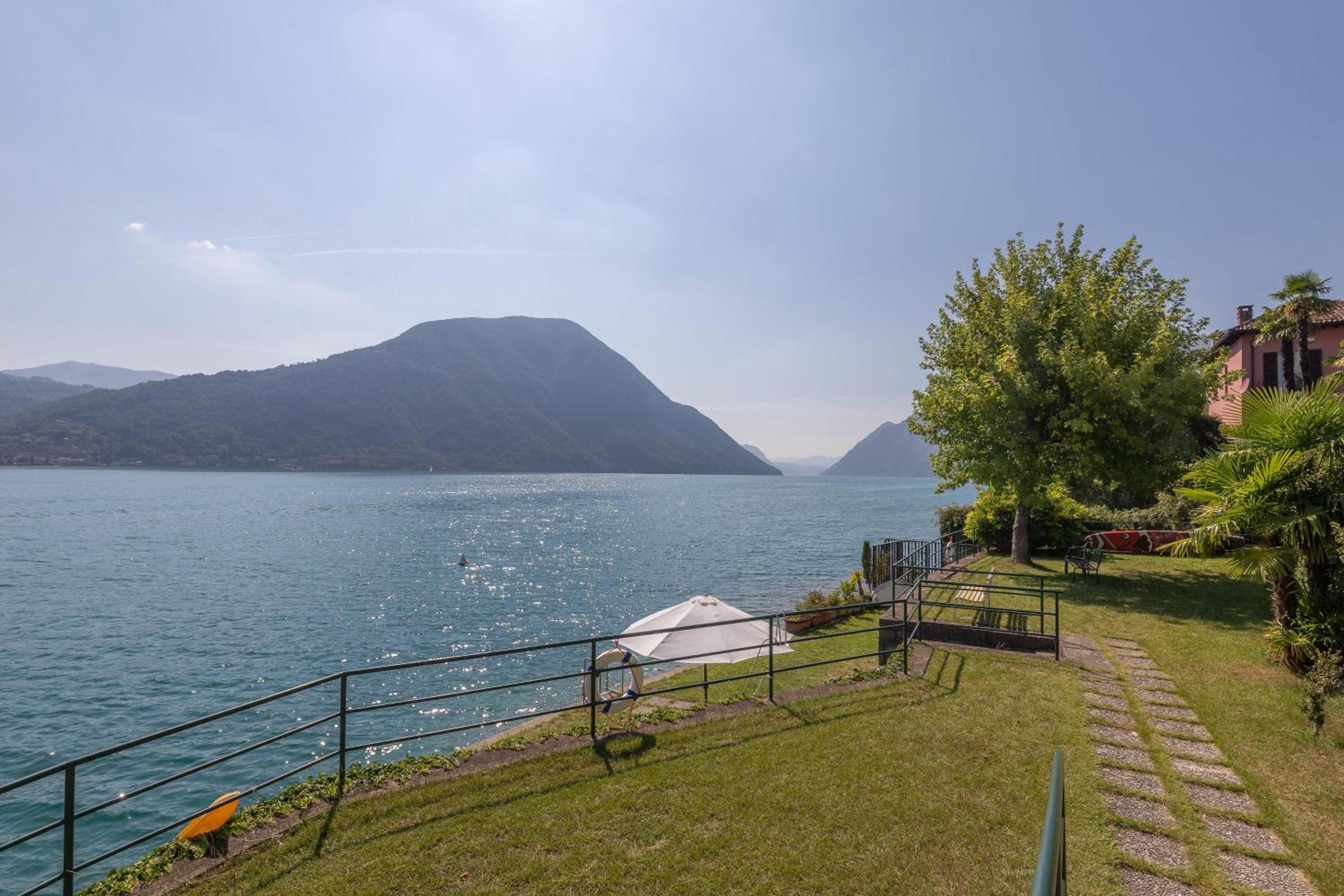 LakeStudio with Private Beach