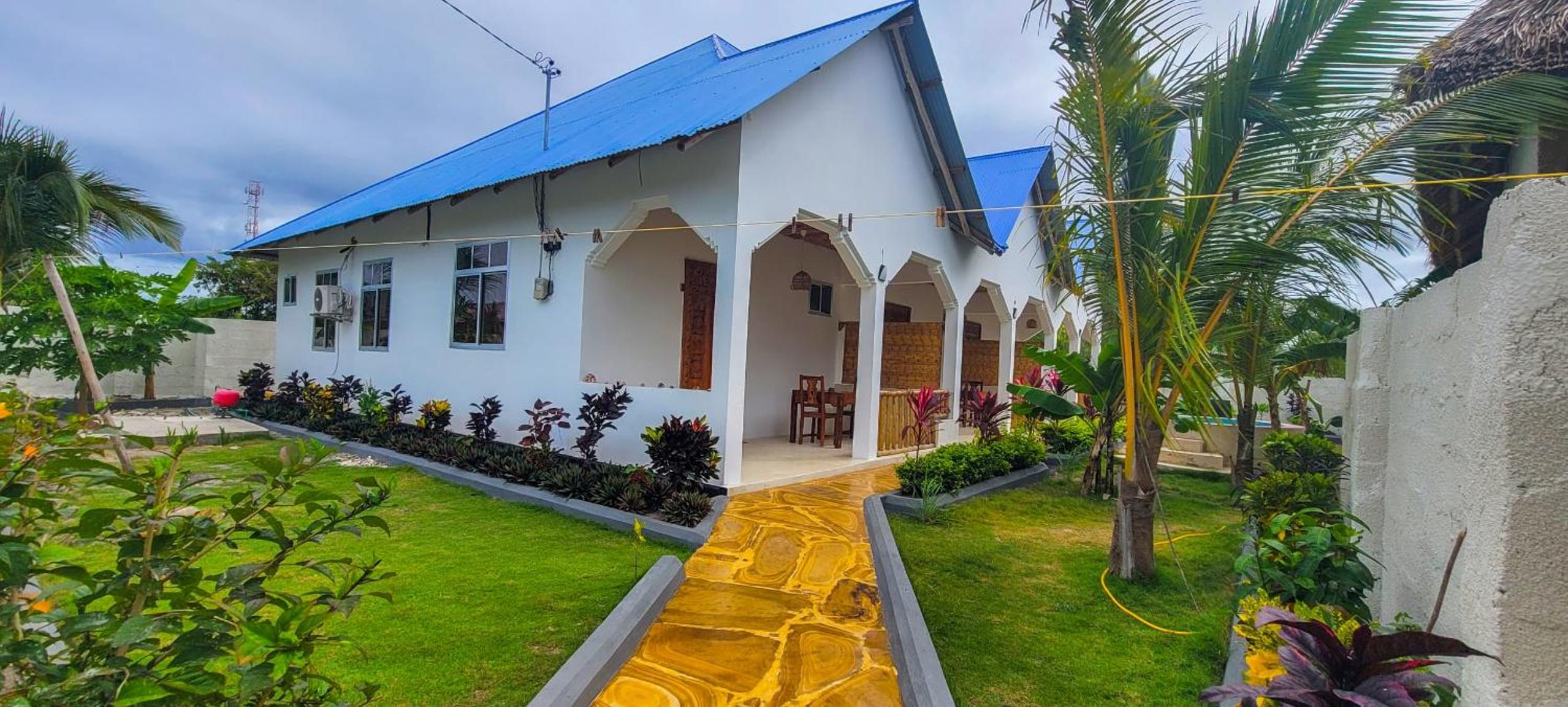 Zan White Apartments
