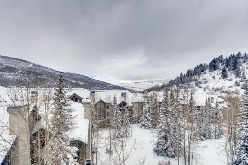 Highlands Lodge 403 Penthouse by East West Hospitality view 2