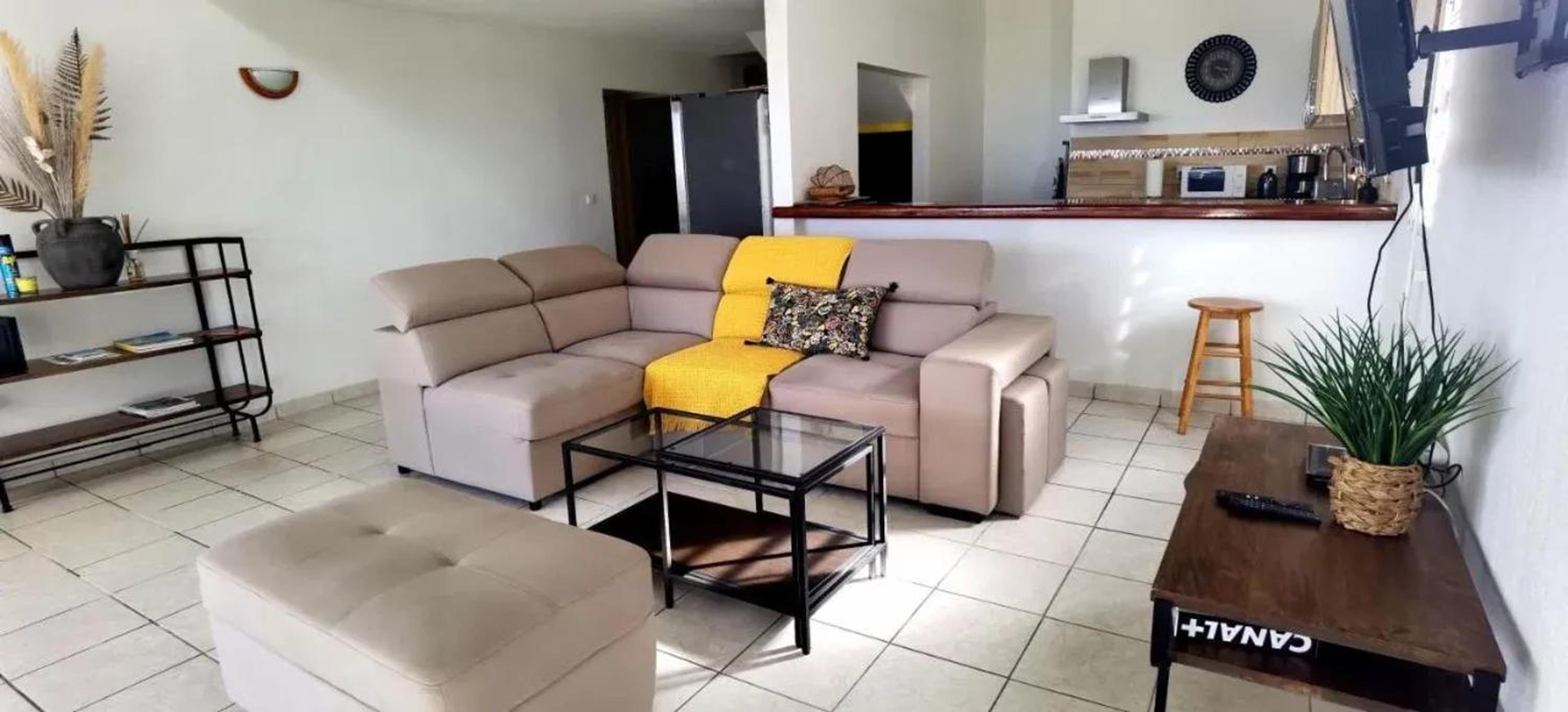 House with pool and beautiful garden in Saint Martin