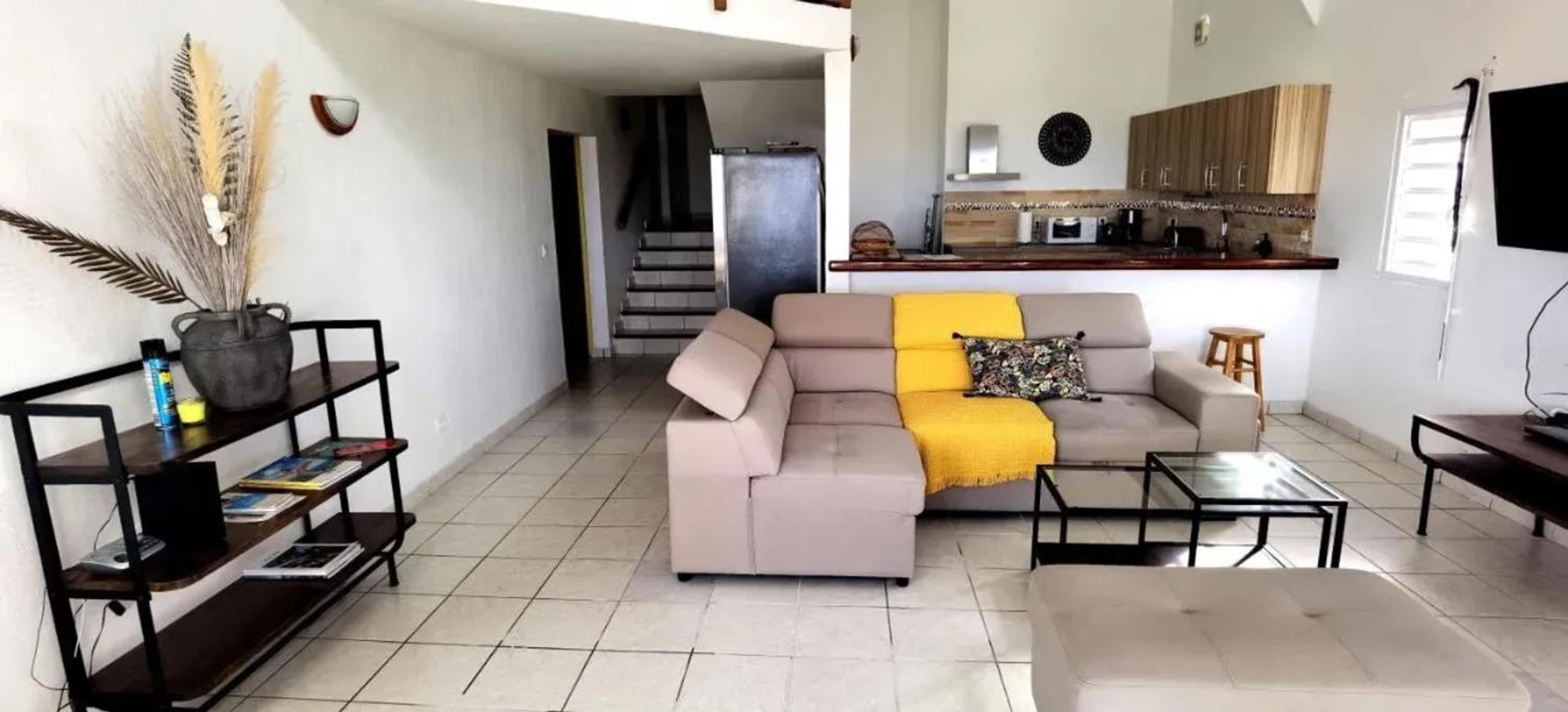 House with pool and beautiful garden in Saint Martin