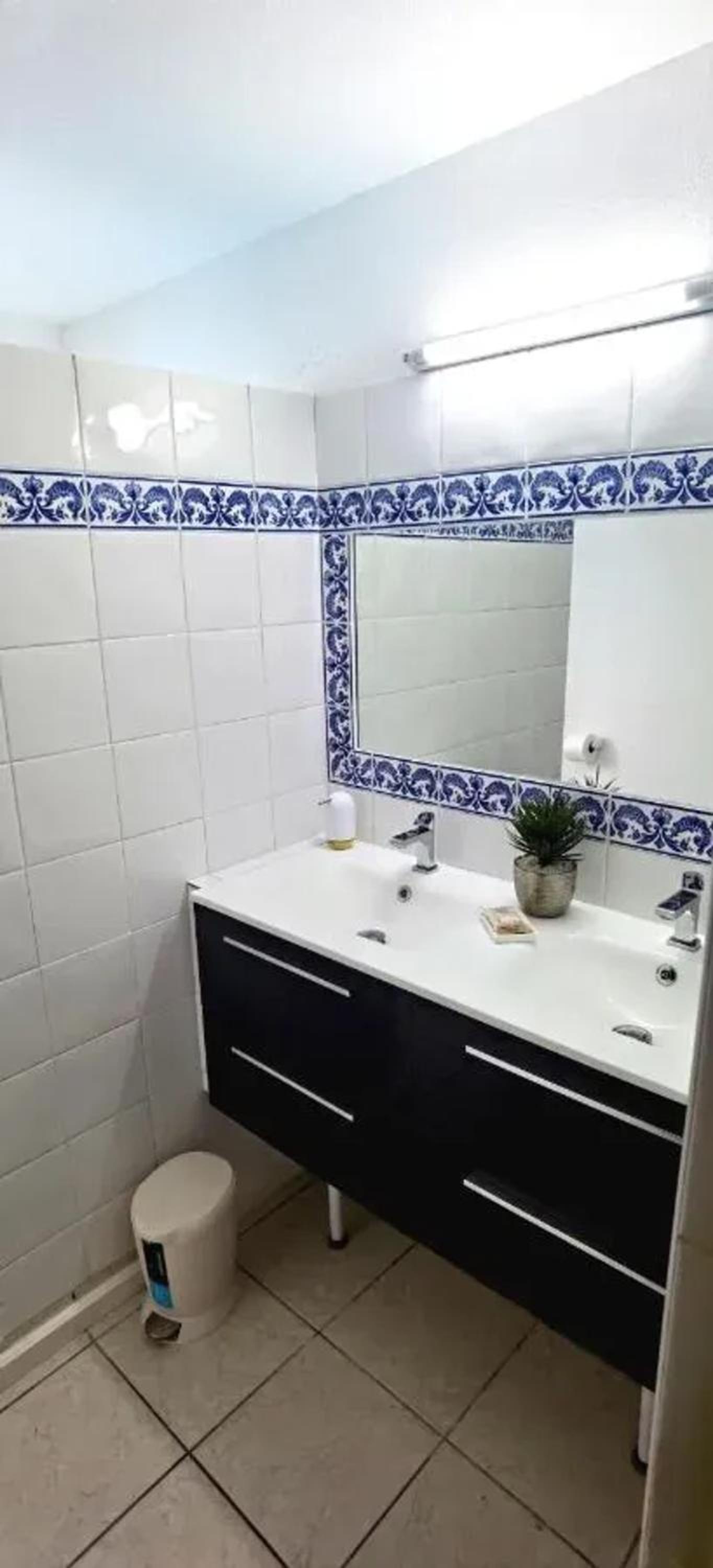 House with pool and beautiful garden in Saint Martin