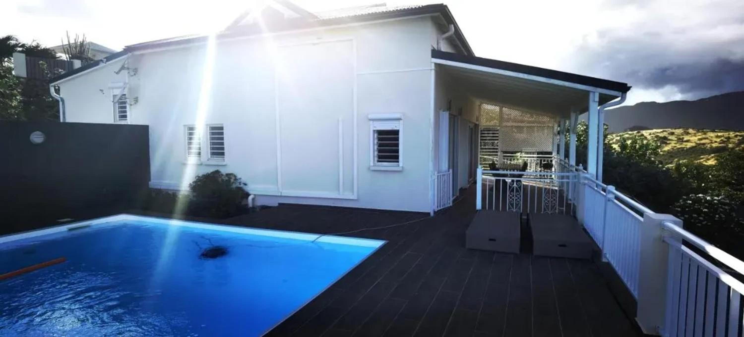 House with pool and beautiful garden in Saint Martin