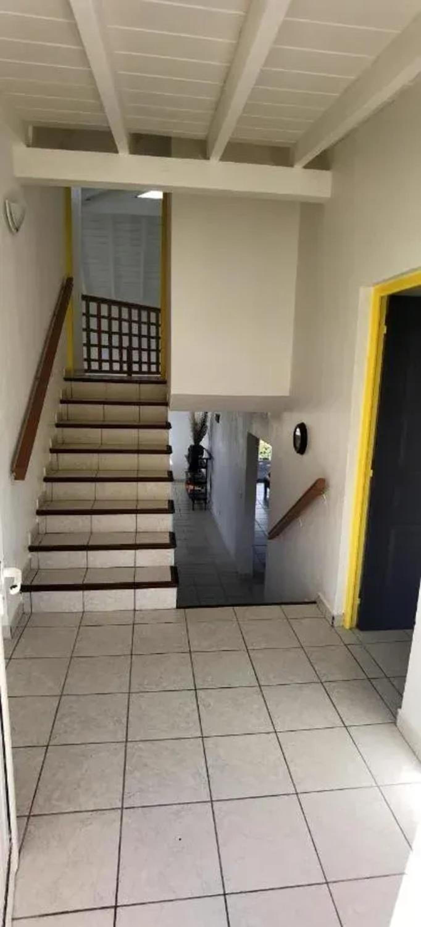 House with pool and beautiful garden in Saint Martin