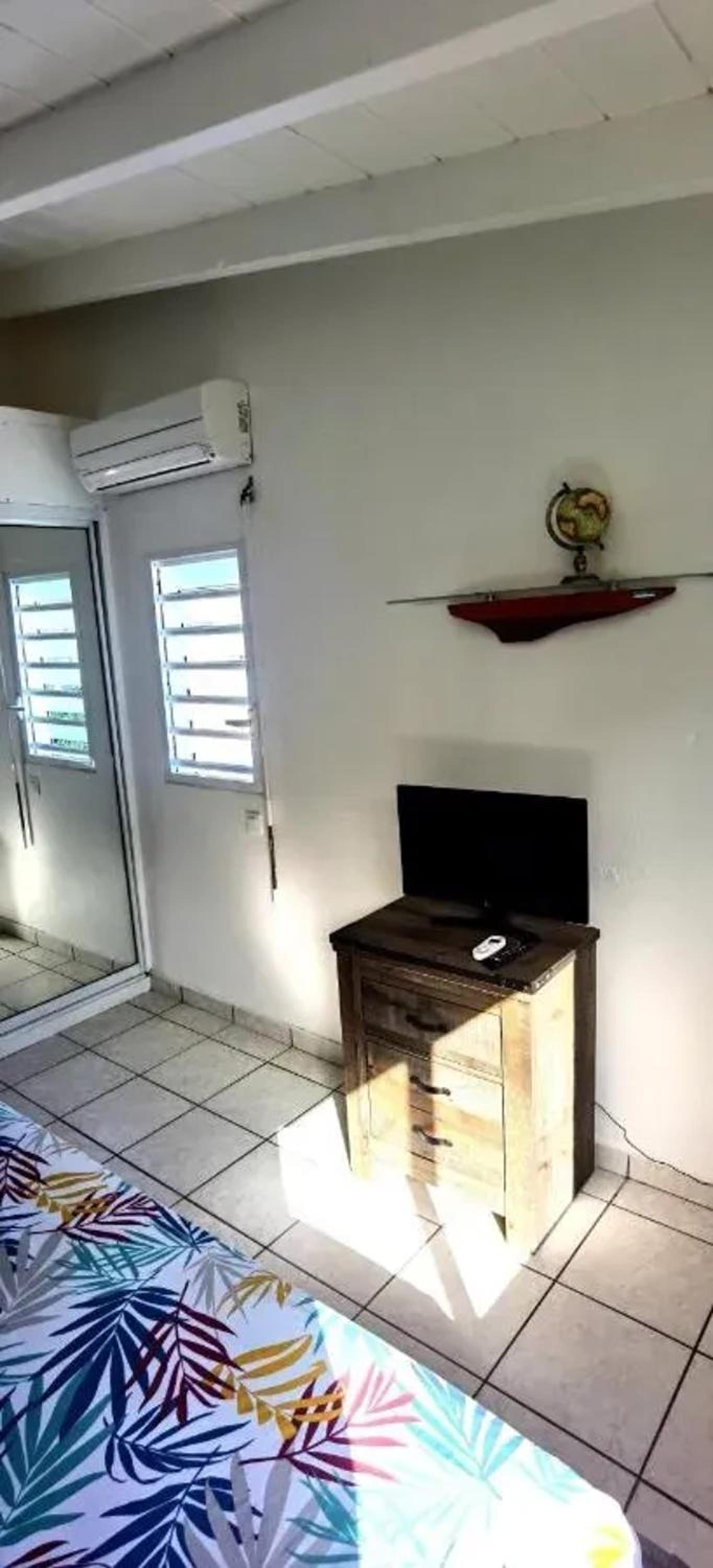House with pool and beautiful garden in Saint Martin