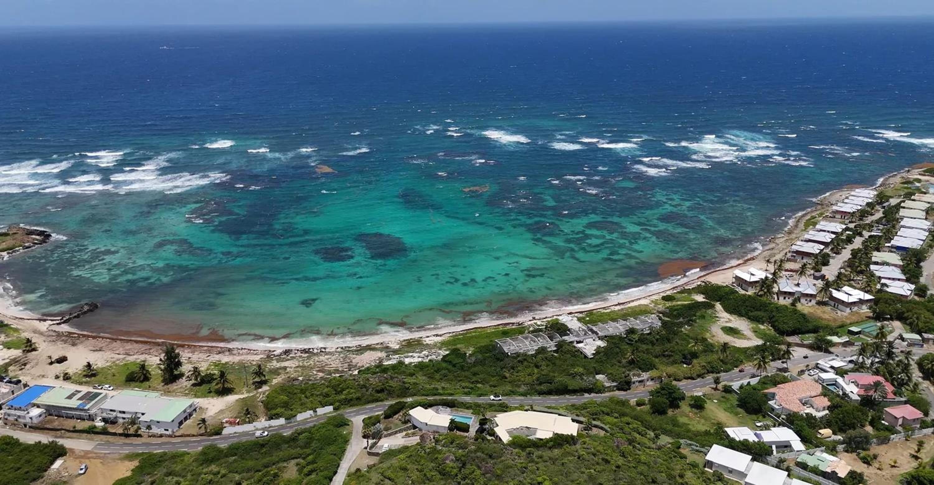House with pool and beautiful garden in Saint Martin