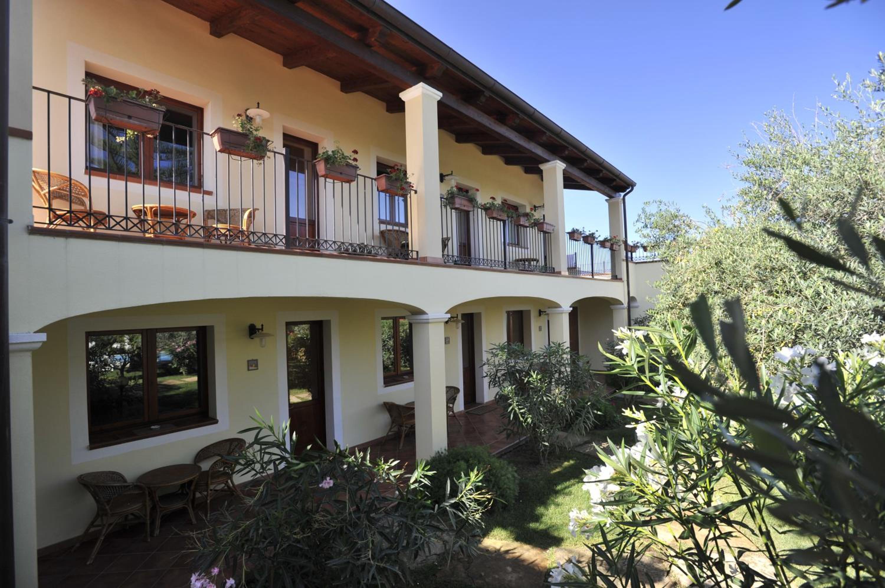 Country Hotel Vessus