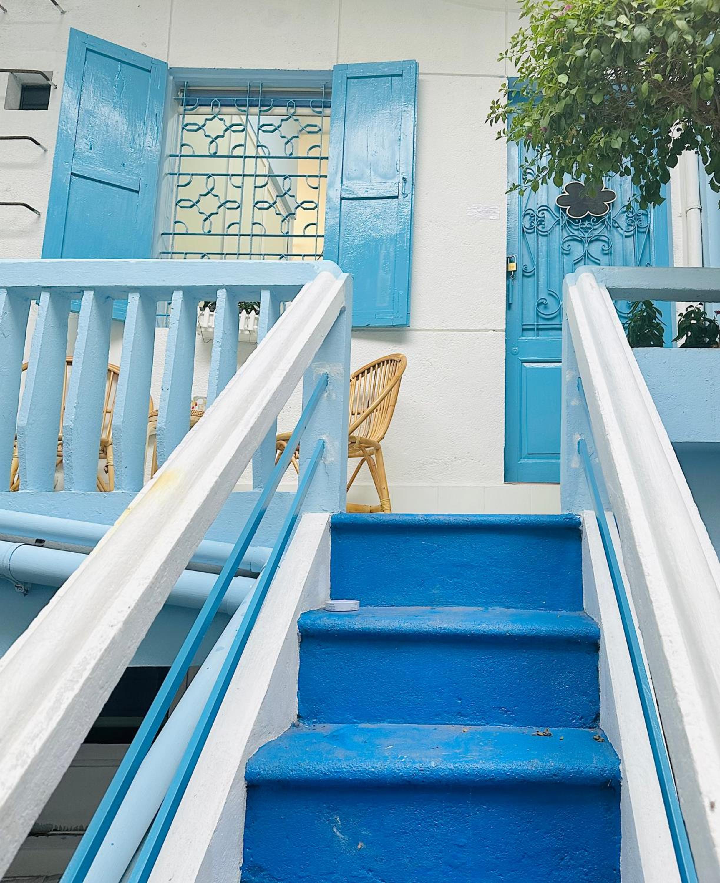 Heart of Hoan Kiem-RARE 4BR Private house unique design travel hub 13pax