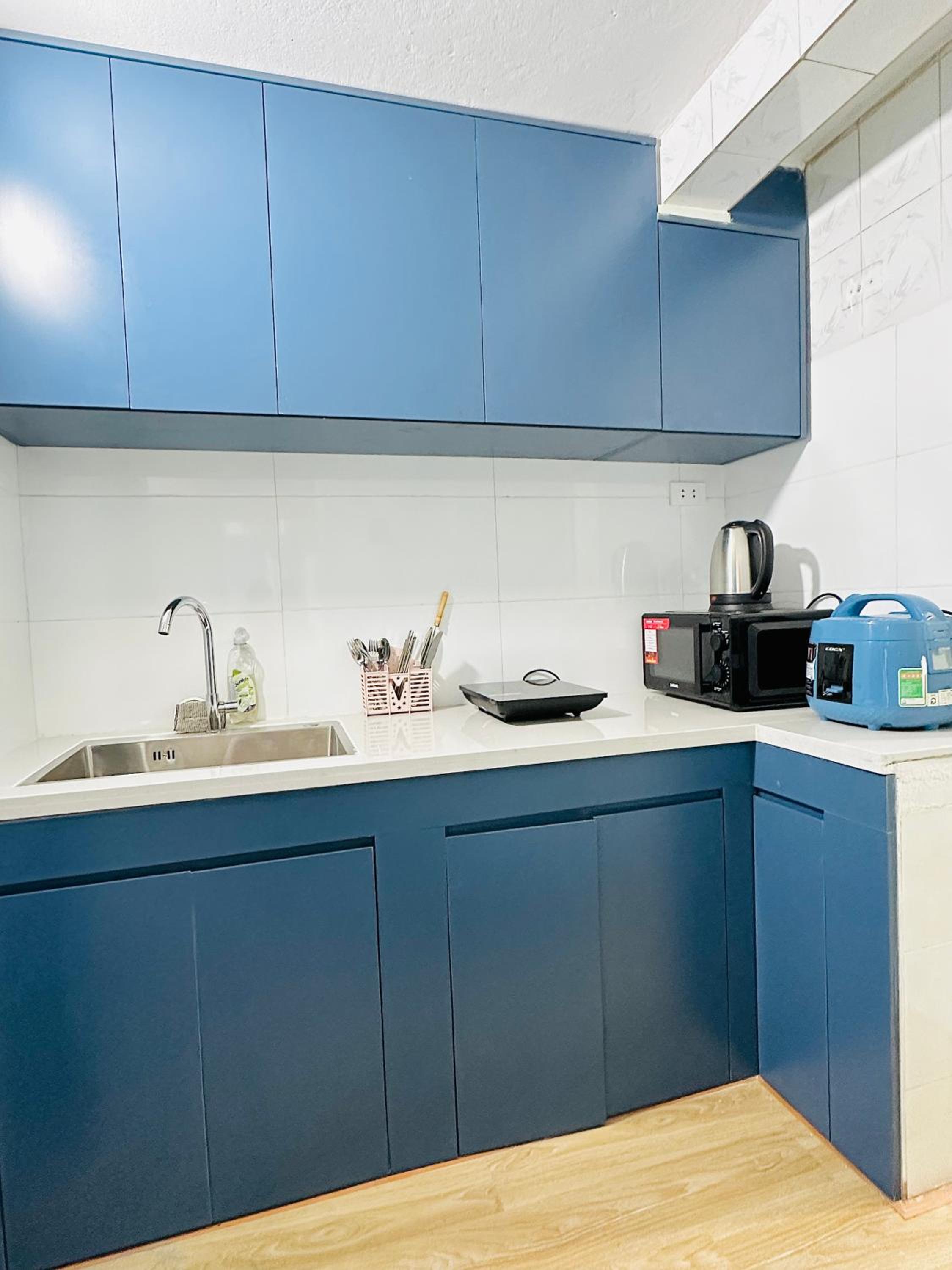 Heart of Hoan Kiem-RARE 4BR Private house unique design travel hub 13pax