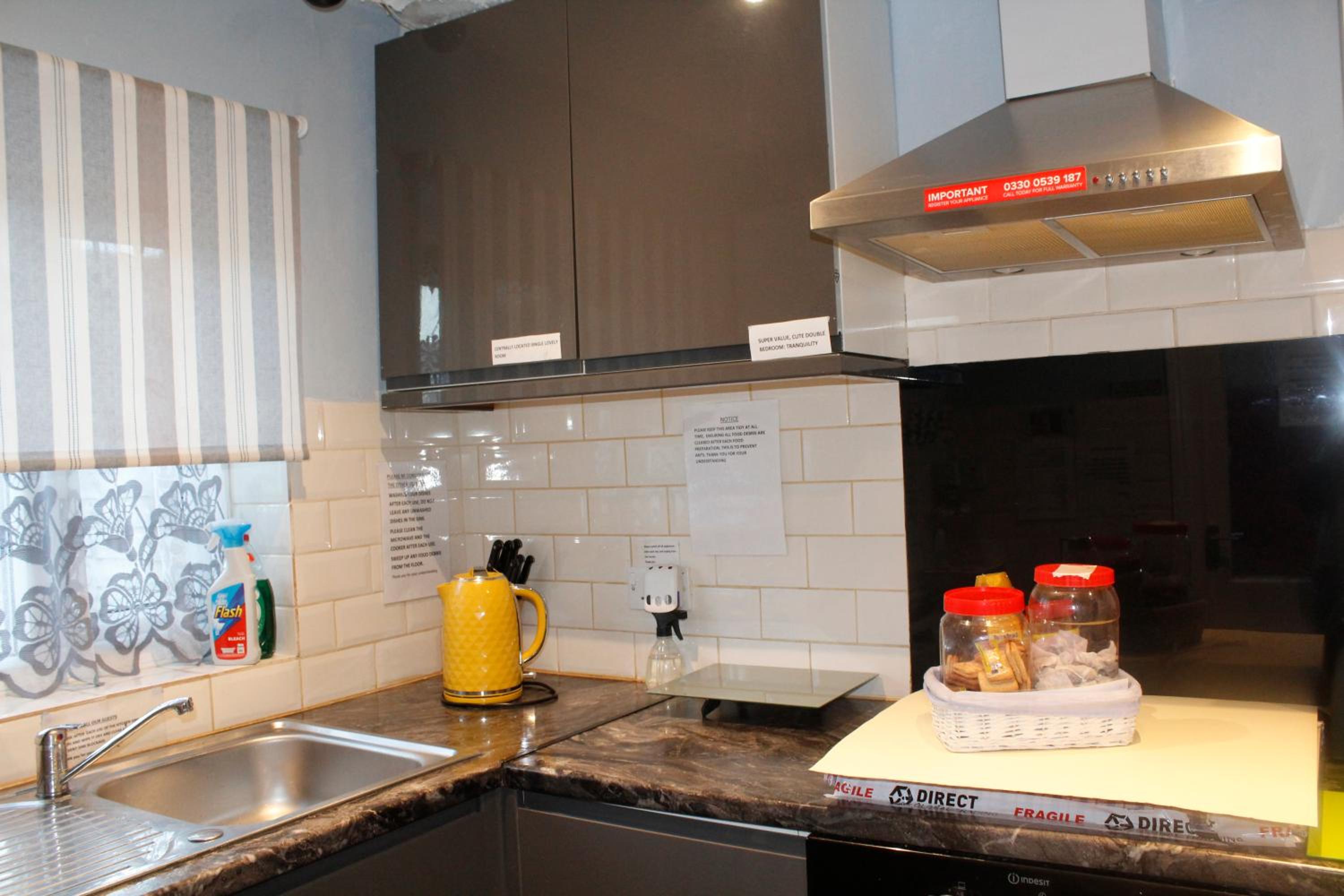 cozy rooms or entire Townhouse in London, close to Tottenham Hotspur Stadium