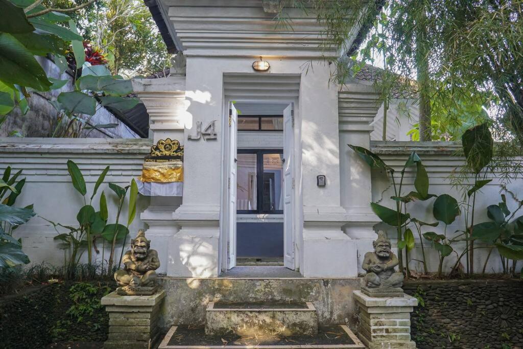 J4 Villa Ubud view 3