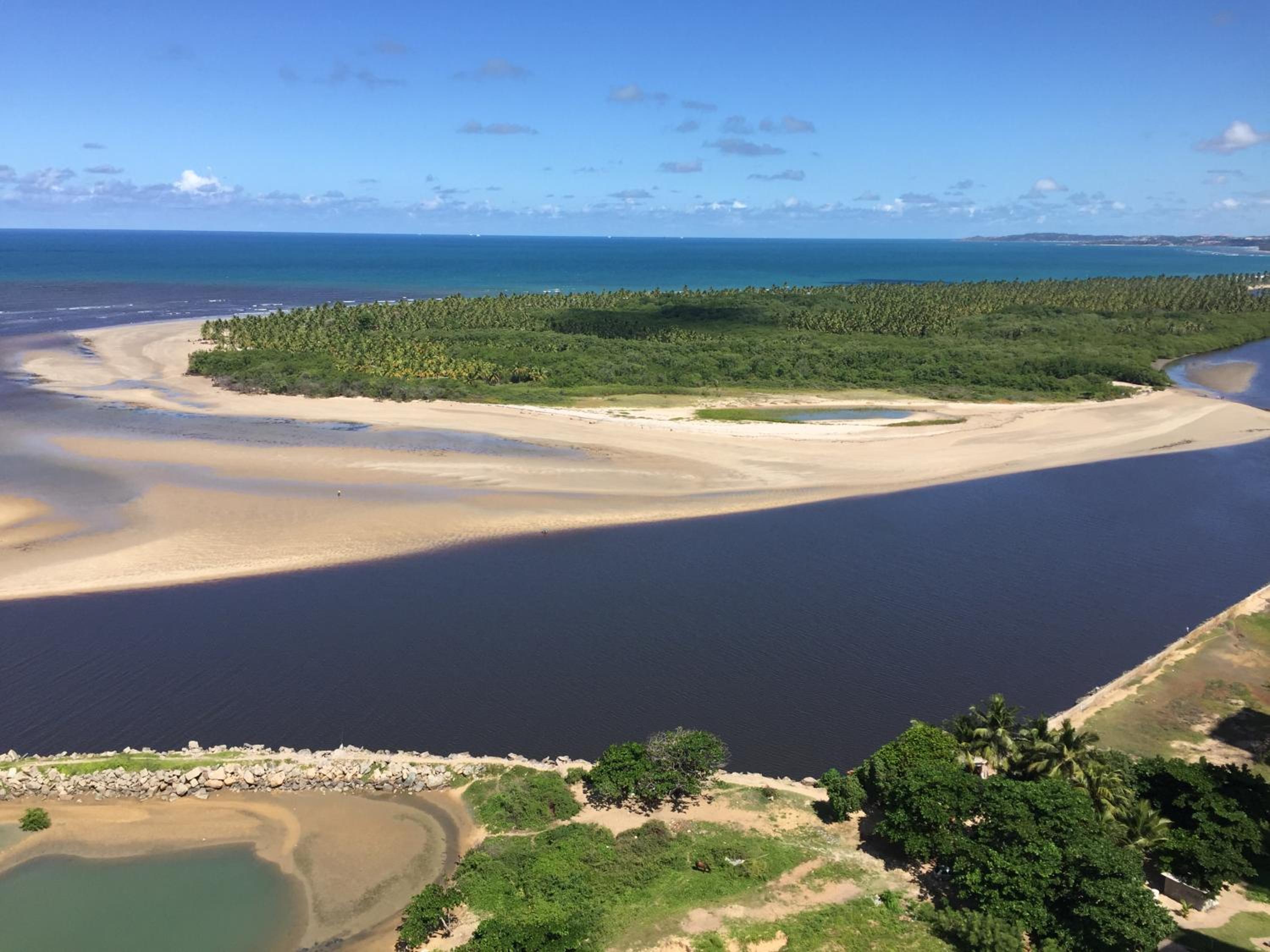 Marinas da Barra - Flats Beira-Mar em Barra de Jangada por Yolo