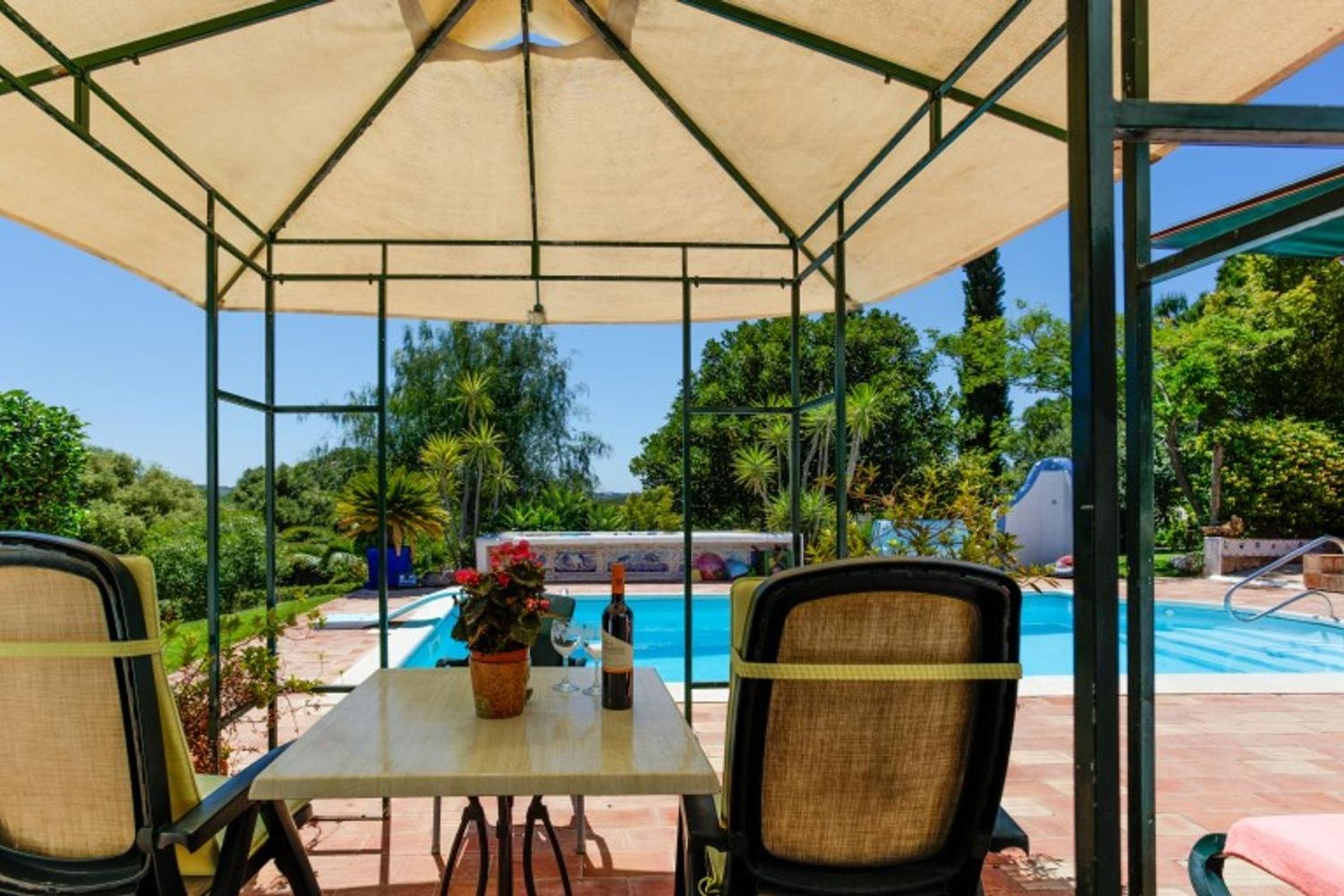 Quinta Velha Authentic Farmhouse Experience by LovelyStay view 4