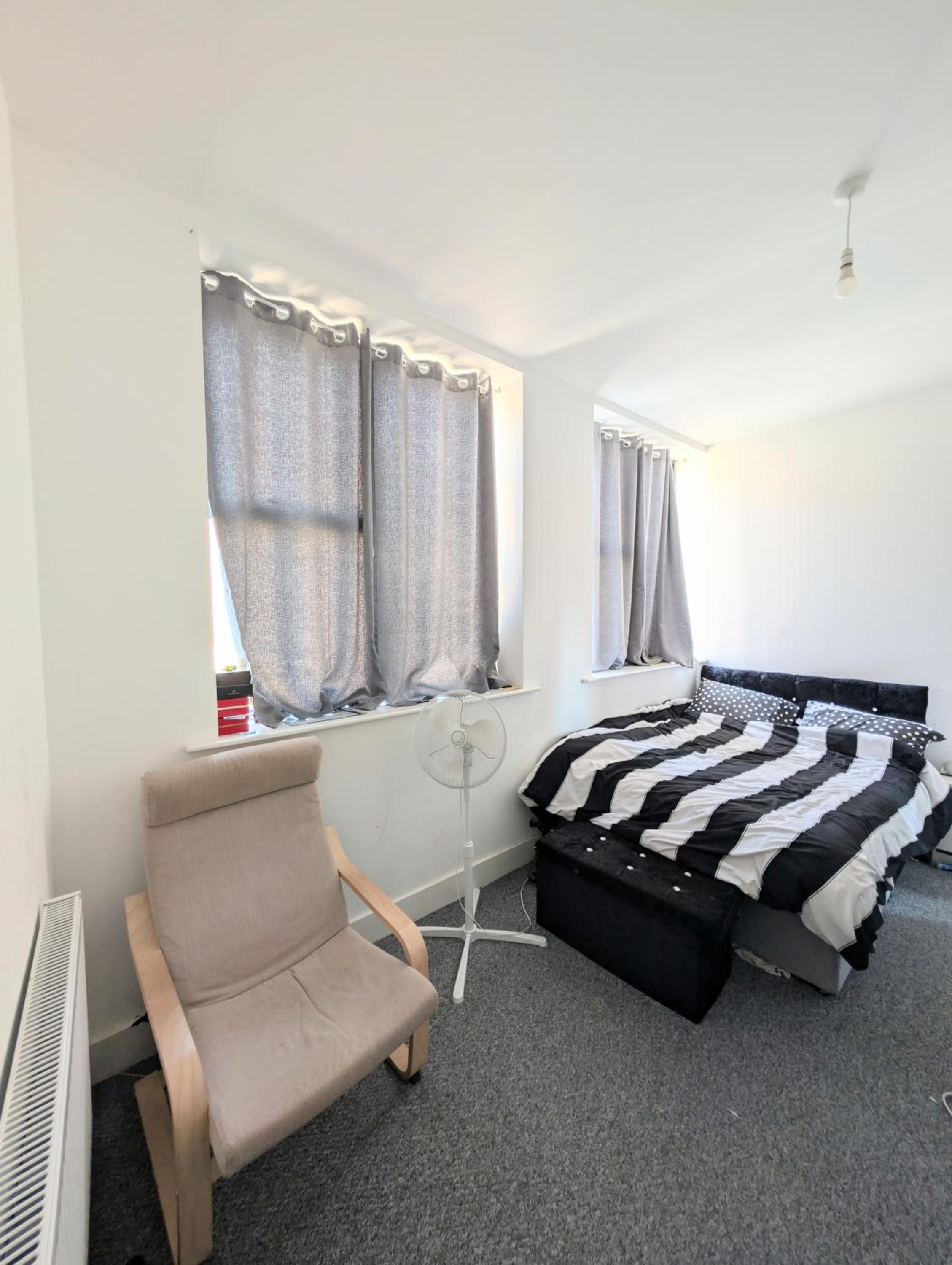 Premium, one bed space