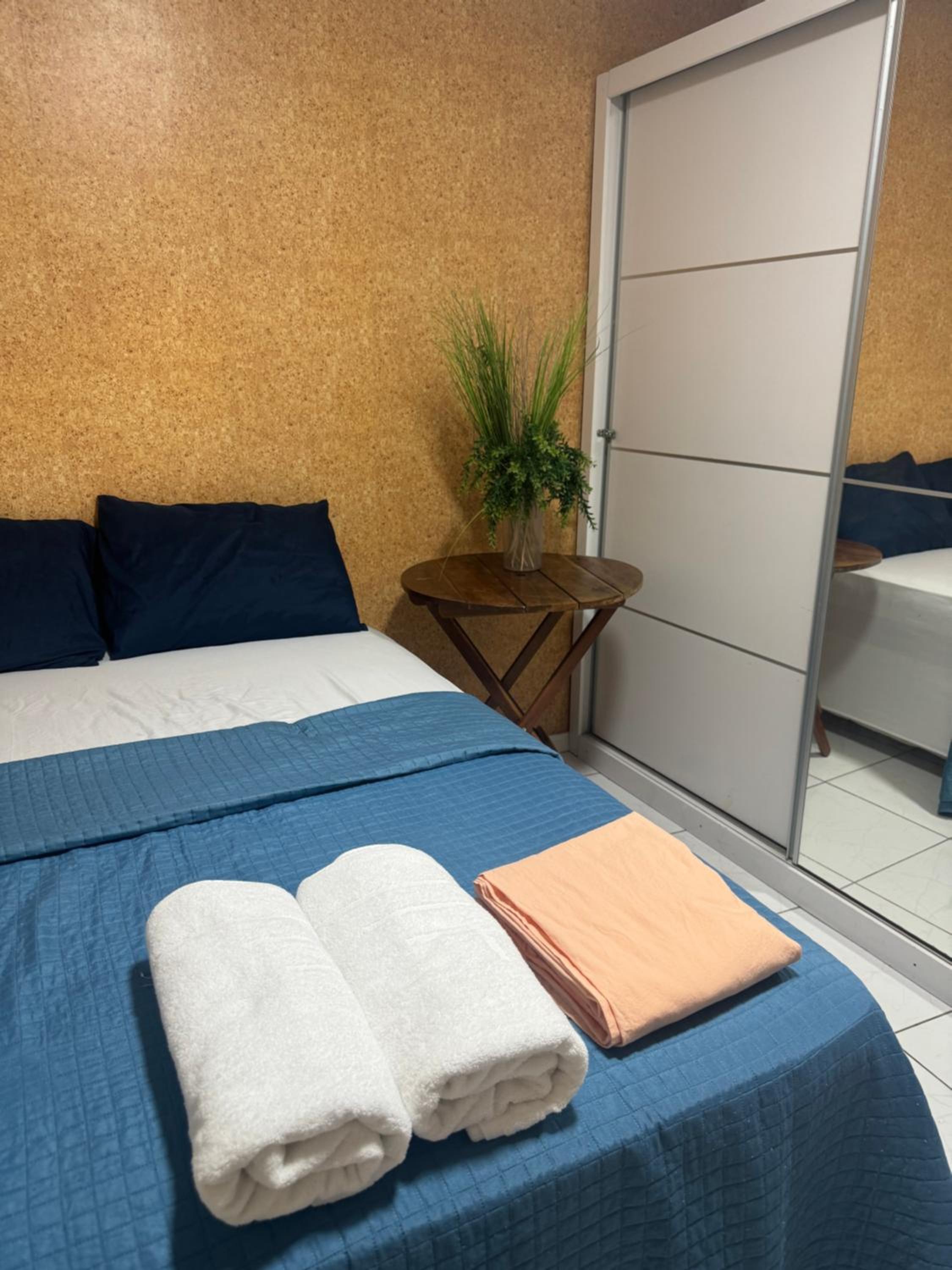 Quarto em AP compartilhado Ponta da areia