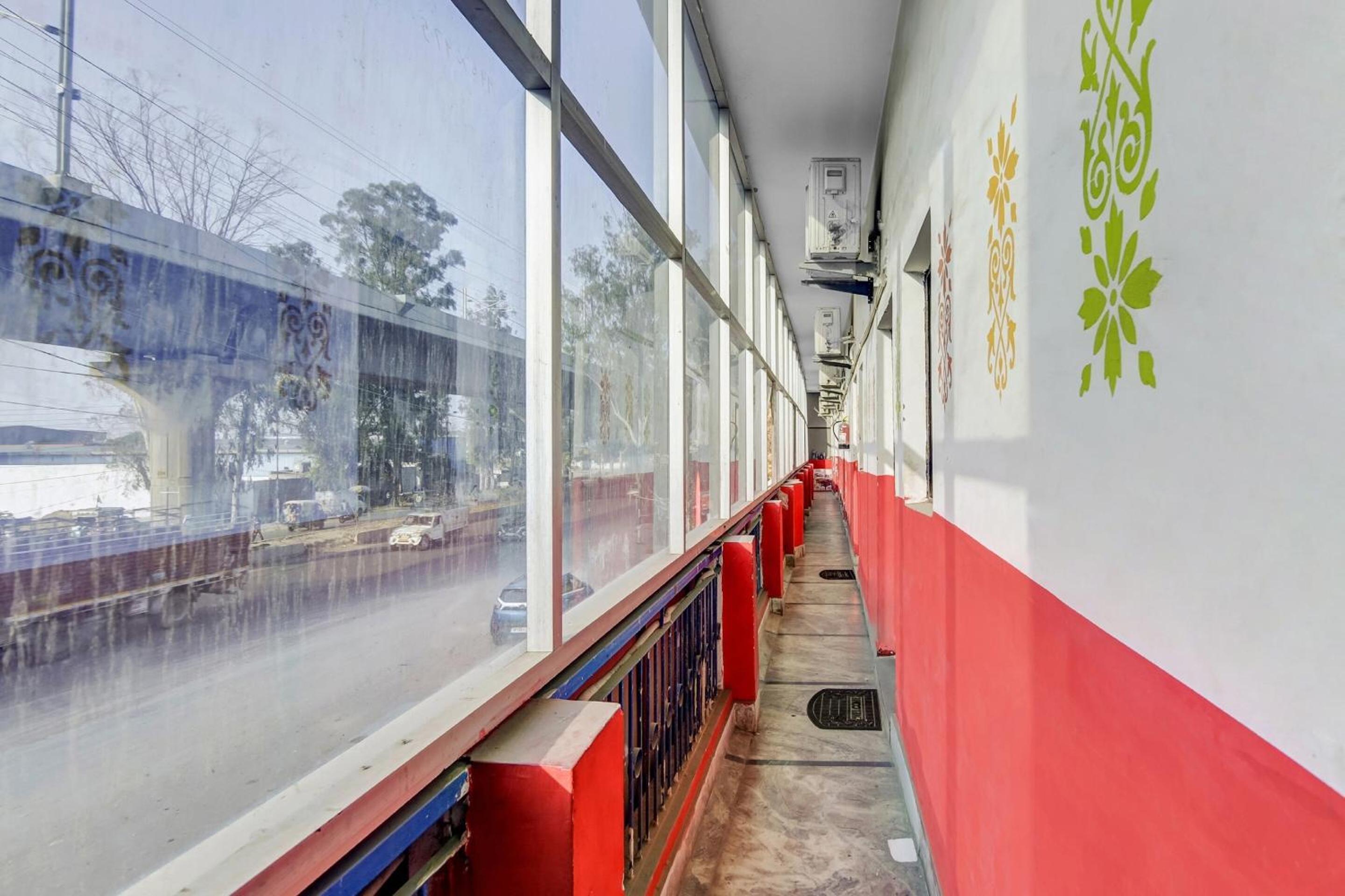 Hotel O Grand Vivan
