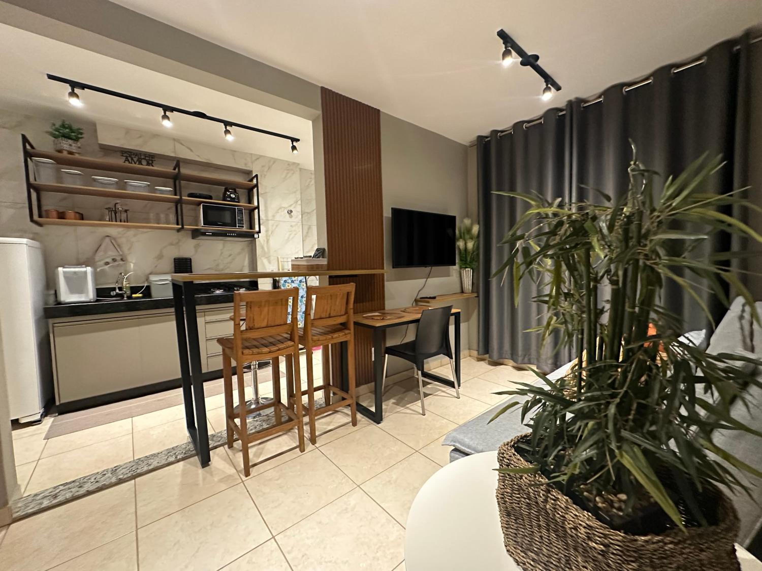 Flats Praia Uberlandia - Apt próximo ao Praia Clube - Area de lazer com Portaria 24 horas, piscina, academia, brinquedoteca, churrasqueira e áreas verdes p