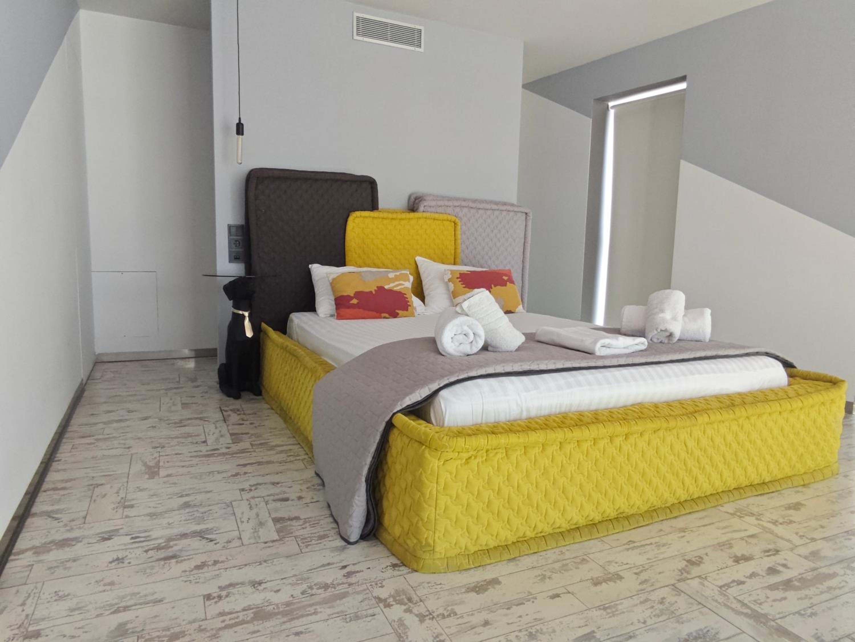 Athina Art Apartments