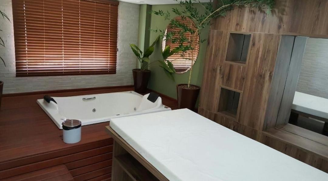 Ap de luxo em Bertioga - Indaia Home Club