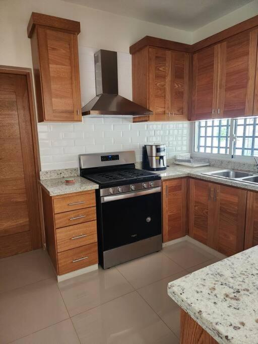 Los Goris - modern cozy in Sajoma where tranquility prevail view 2